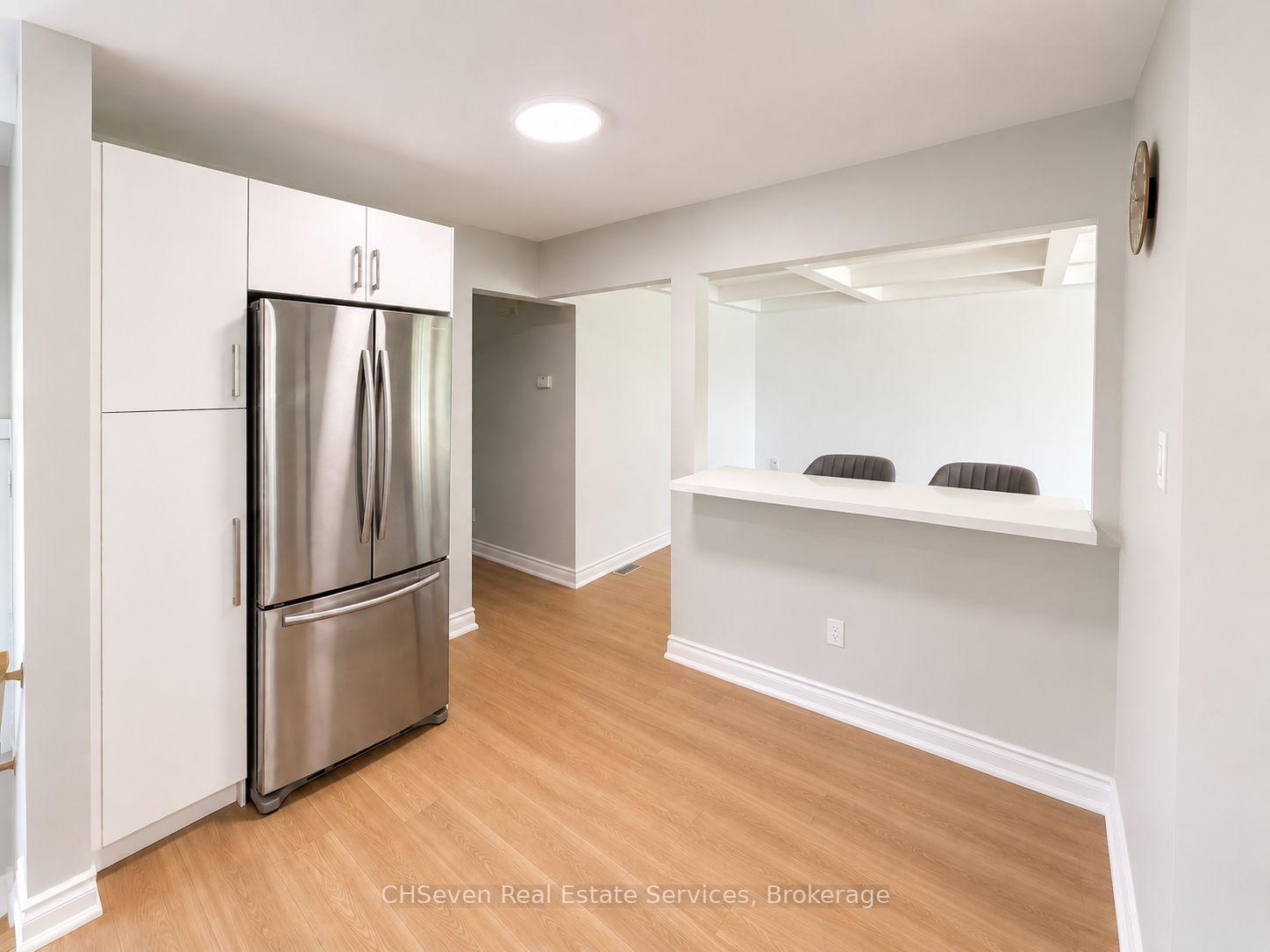 Photo 8 of Unit MAIN, 219 Sunnybrae Avenue, Innisfil, Stroud — HOMEH