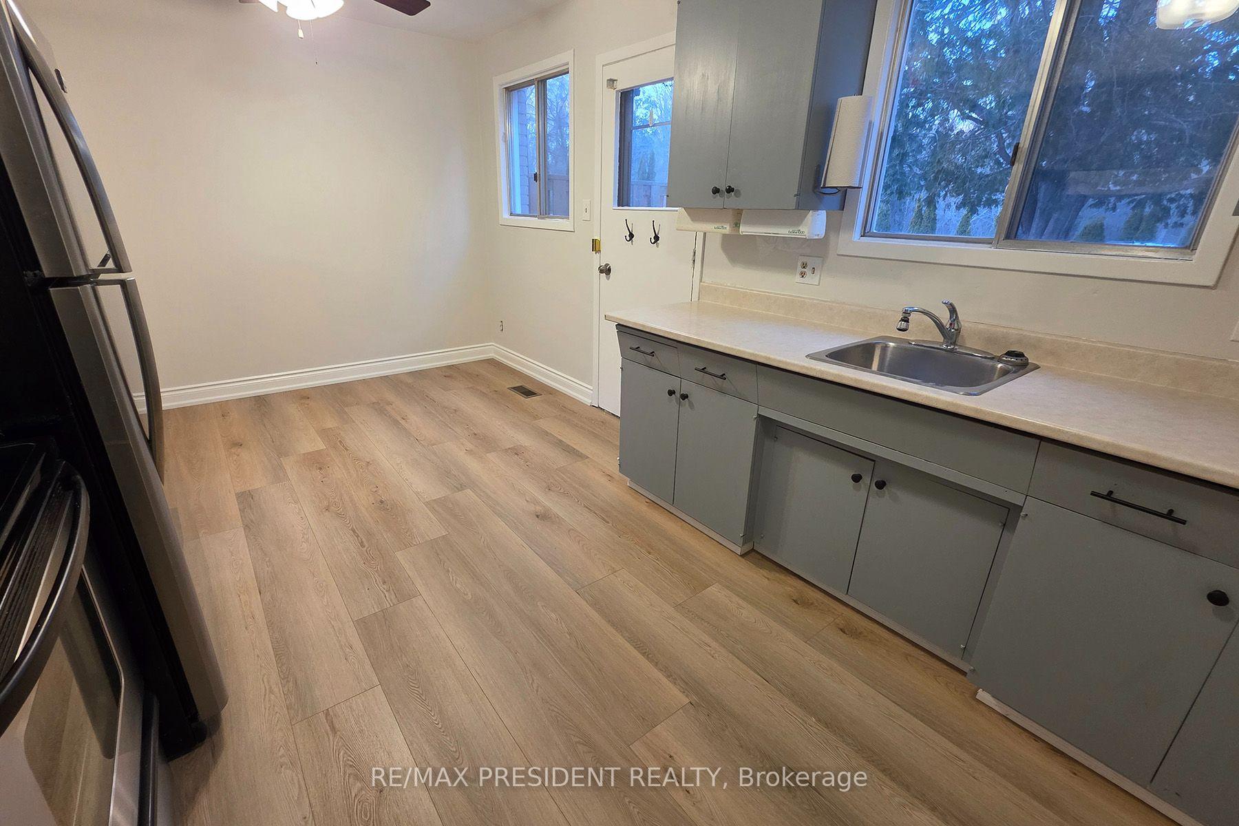 Photo 9 of 564 Brookhaven Crescent, Waterloo, Lakeshore Village — HOMEH