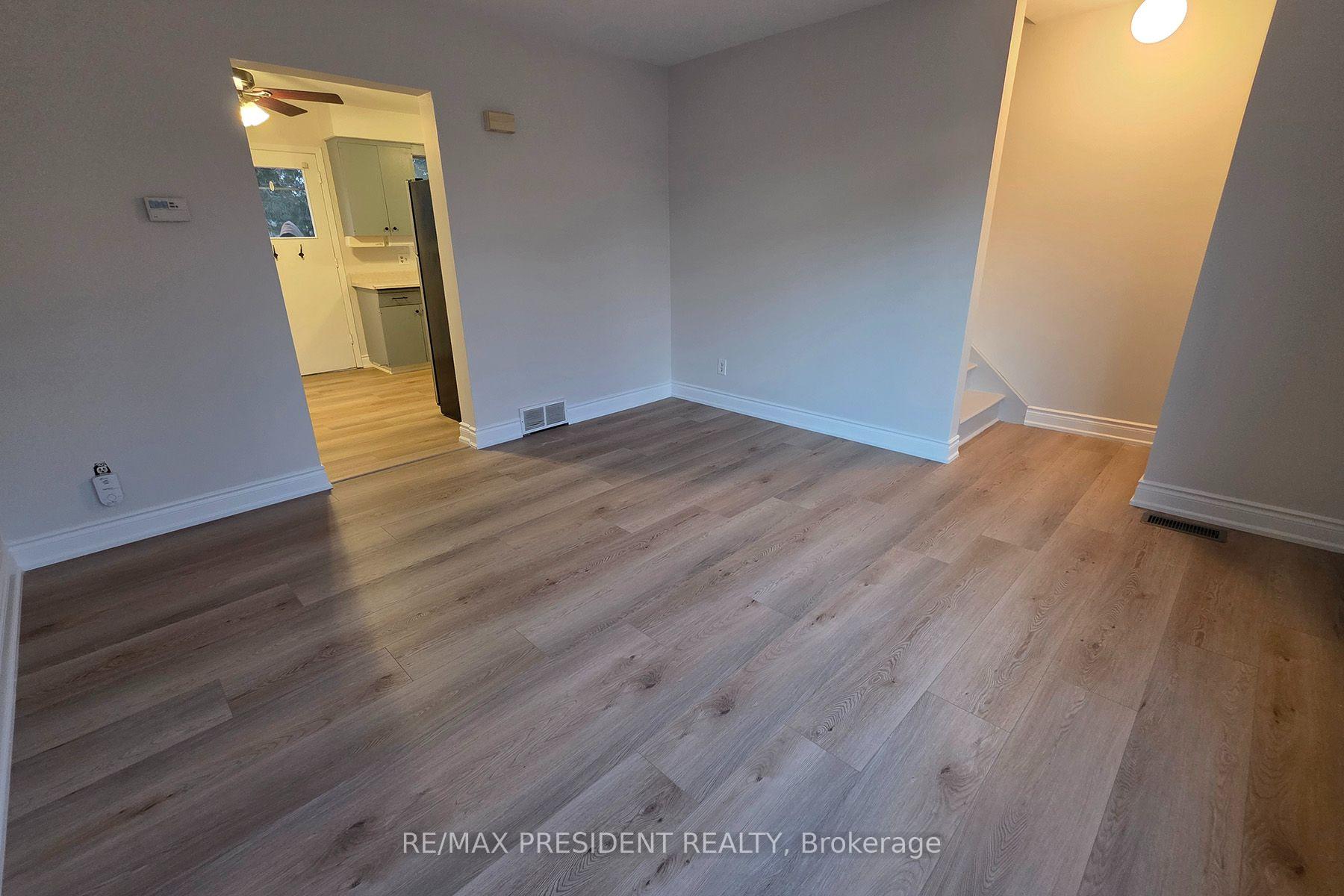 Photo 13 of 564 Brookhaven Crescent, Waterloo, Lakeshore Village — HOMEH