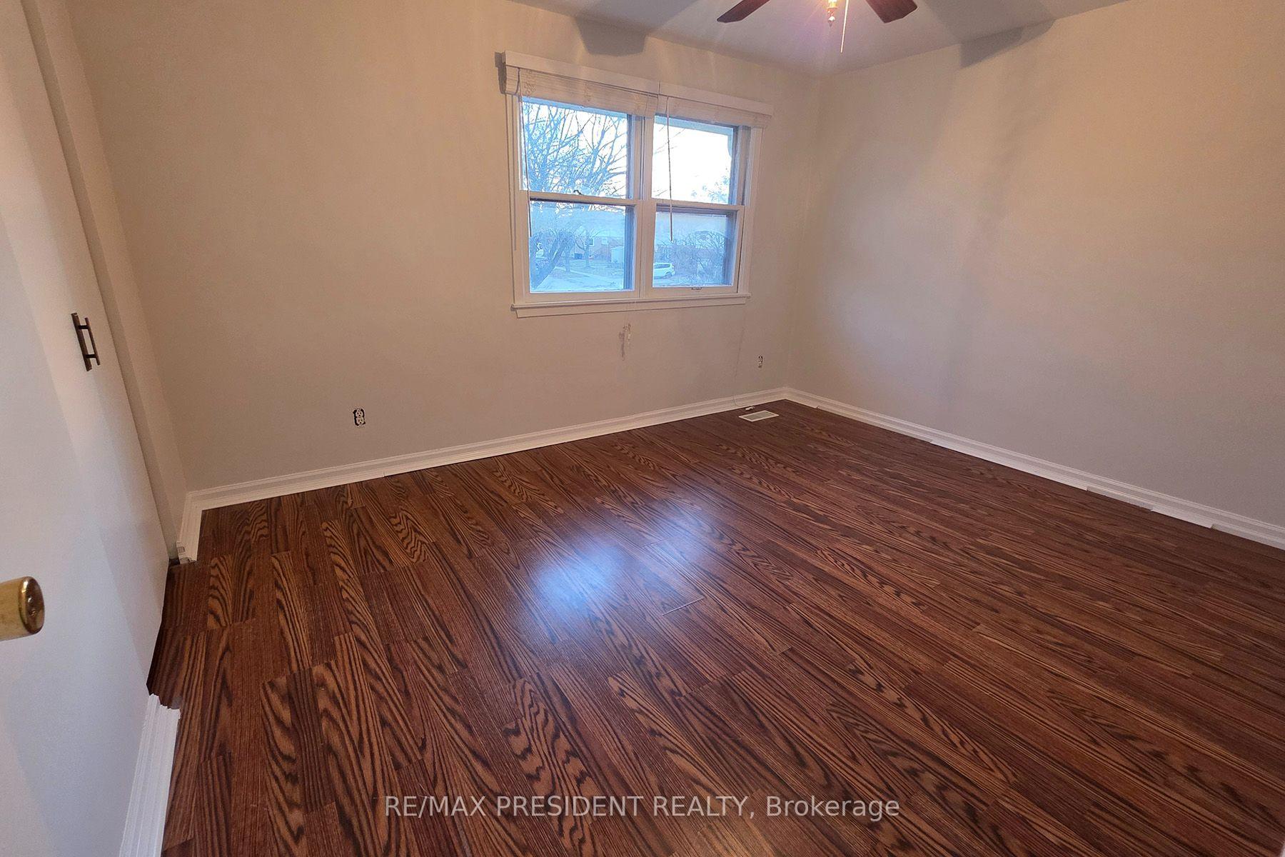 Photo 16 of 564 Brookhaven Crescent, Waterloo, Lakeshore Village — HOMEH
