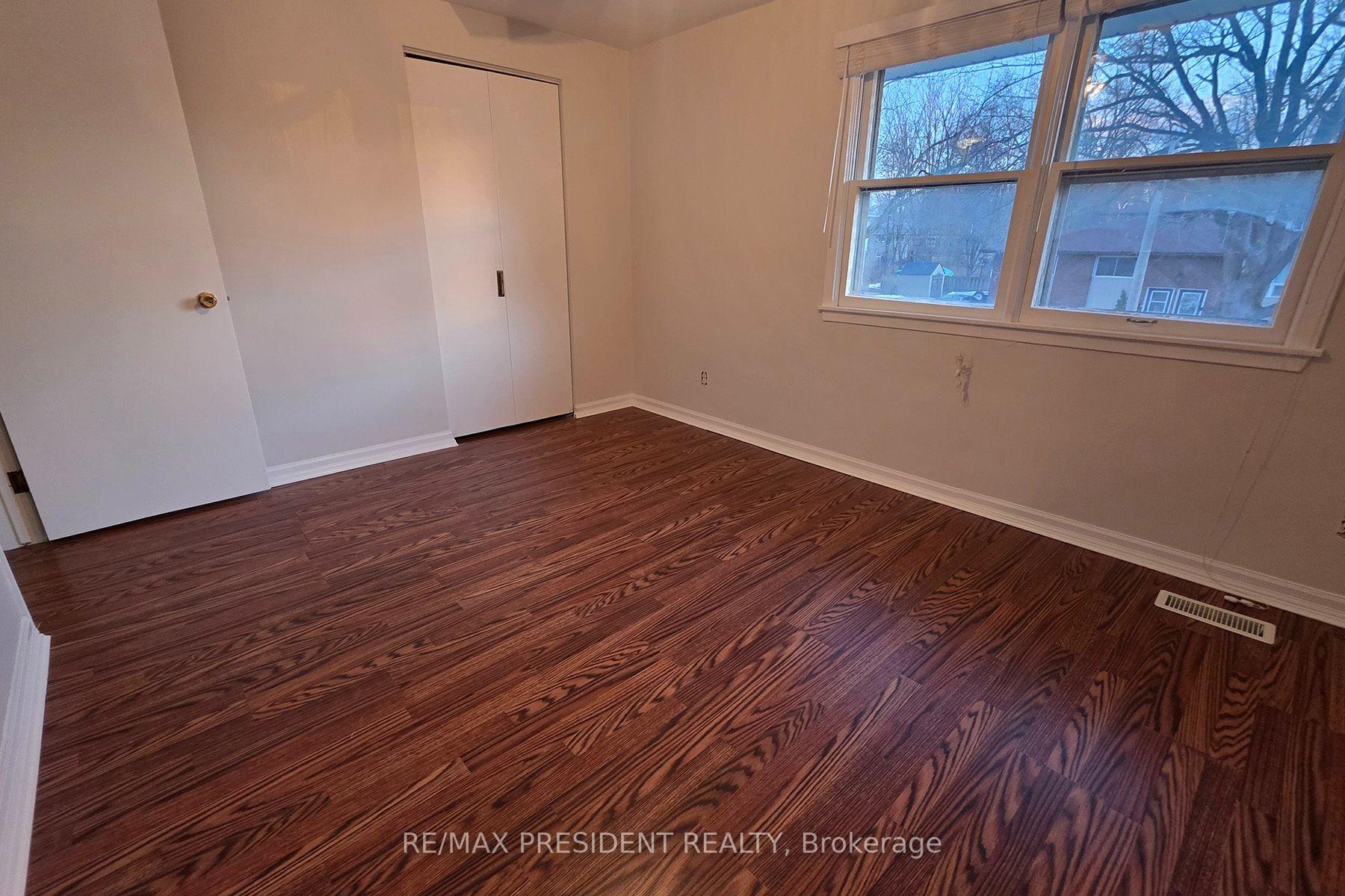 Photo 17 of 564 Brookhaven Crescent, Waterloo, Lakeshore Village — HOMEH
