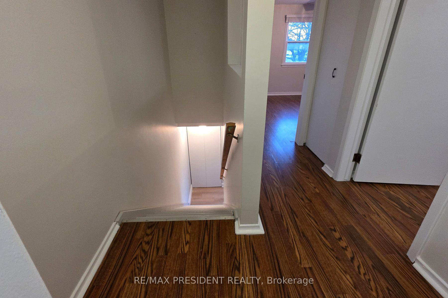Photo 22 of 564 Brookhaven Crescent, Waterloo, Lakeshore Village — HOMEH