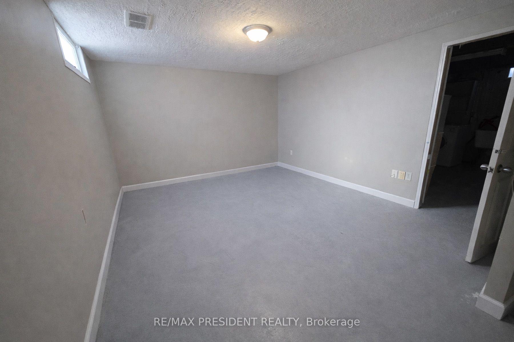 Photo 24 of 564 Brookhaven Crescent, Waterloo, Lakeshore Village — HOMEH
