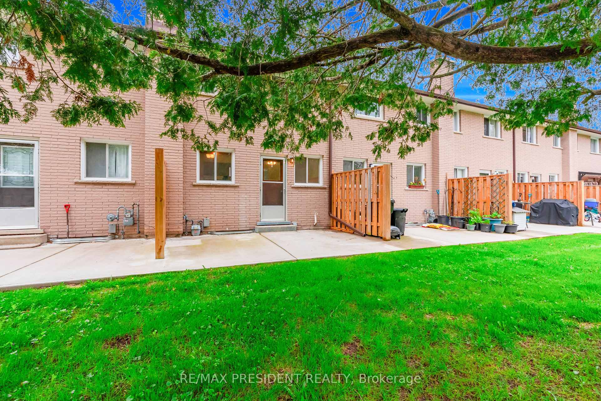 Photo 27 of 564 Brookhaven Crescent, Waterloo, Lakeshore Village — HOMEH