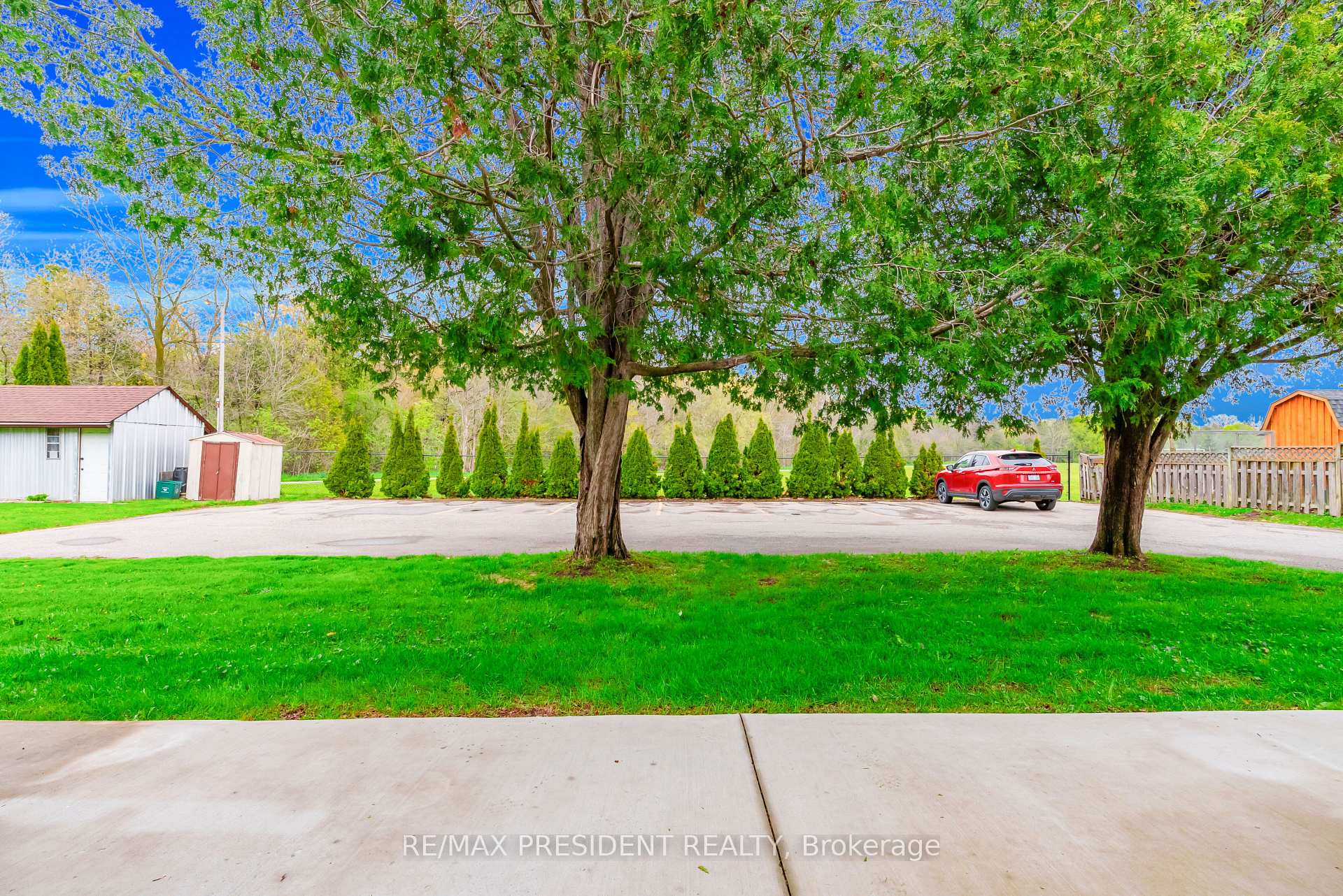 Photo 29 of 564 Brookhaven Crescent, Waterloo, Lakeshore Village — HOMEH