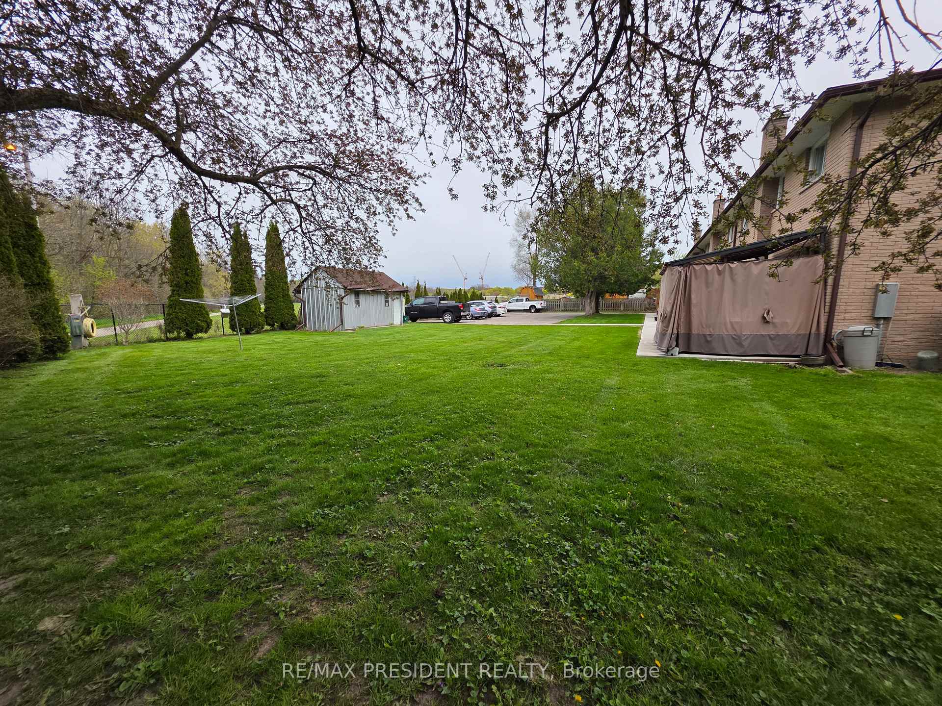 Photo 39 of 564 Brookhaven Crescent, Waterloo, Lakeshore Village — HOMEH