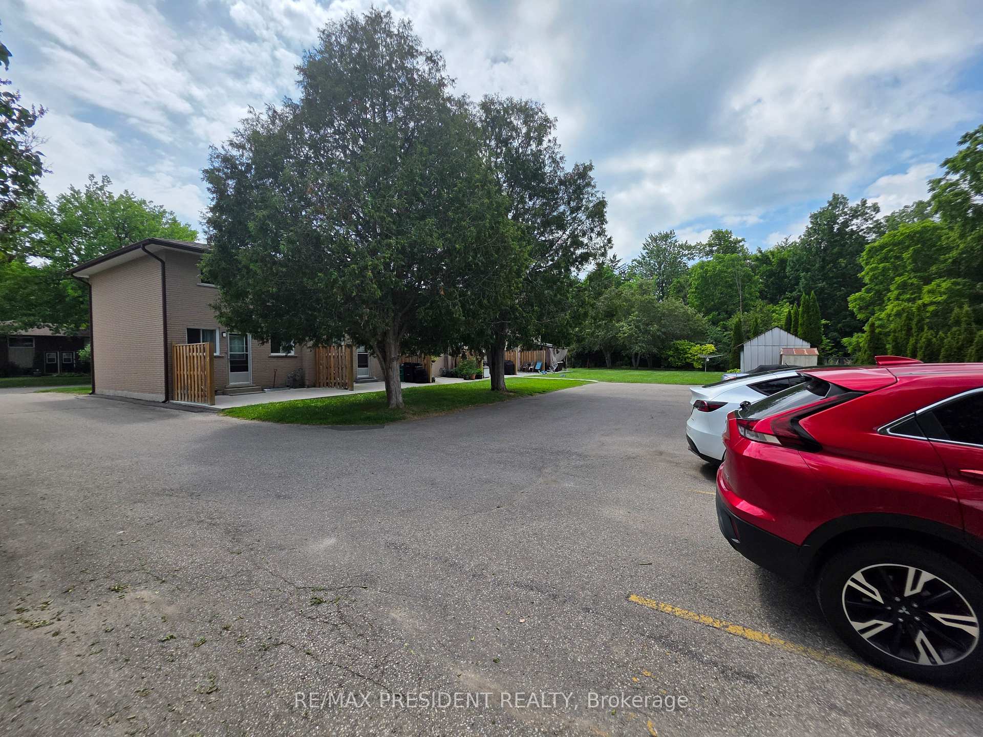 Photo 45 of 564 Brookhaven Crescent, Waterloo, Lakeshore Village — HOMEH
