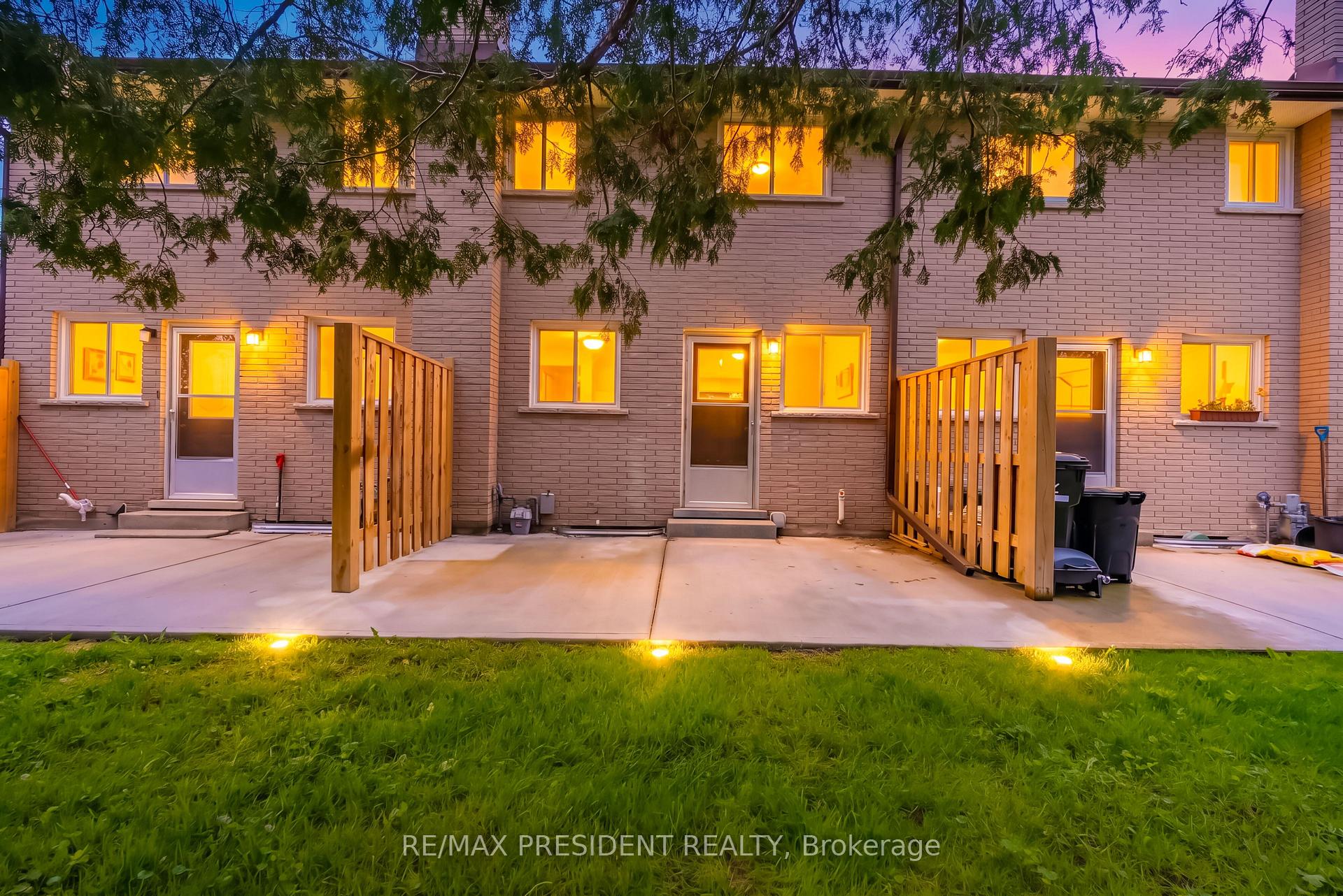 Photo 48 of 564 Brookhaven Crescent, Waterloo, Lakeshore Village — HOMEH