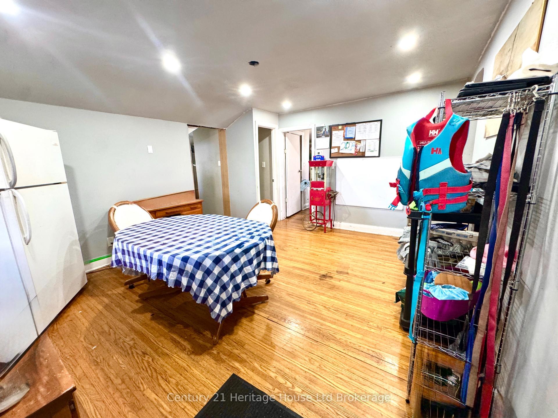 Photo 6 of 159 John Street, Ingersoll, Ingersoll - North — HOMEH