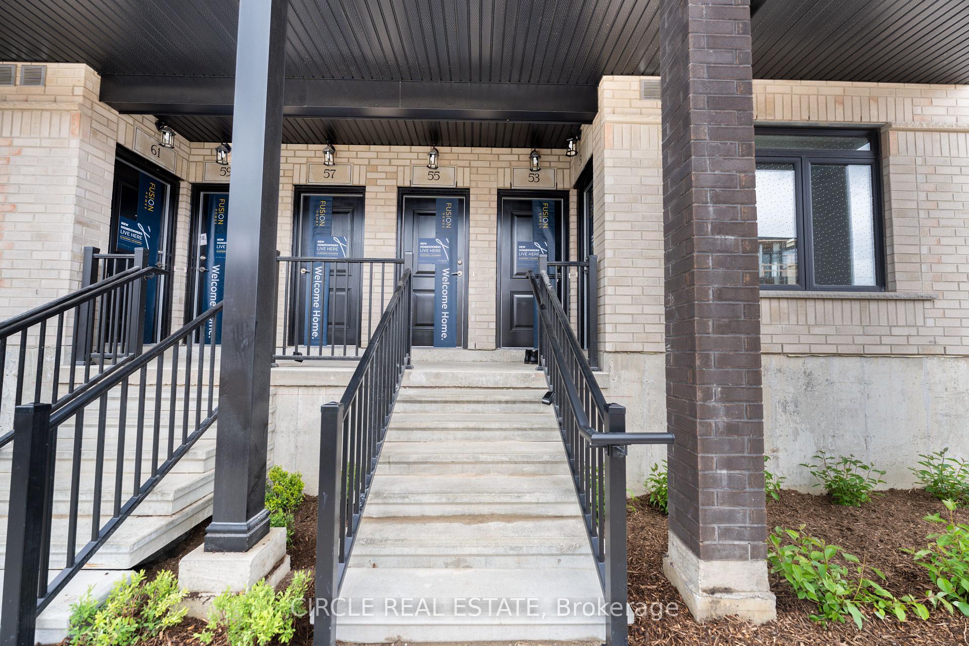 Photo 3 of 53 Thatcher Drive, Guelph, Kortright East — HOMEH