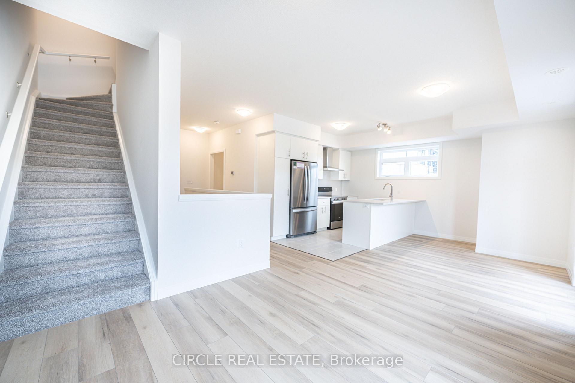 Photo 6 of 53 Thatcher Drive, Guelph, Kortright East — HOMEH
