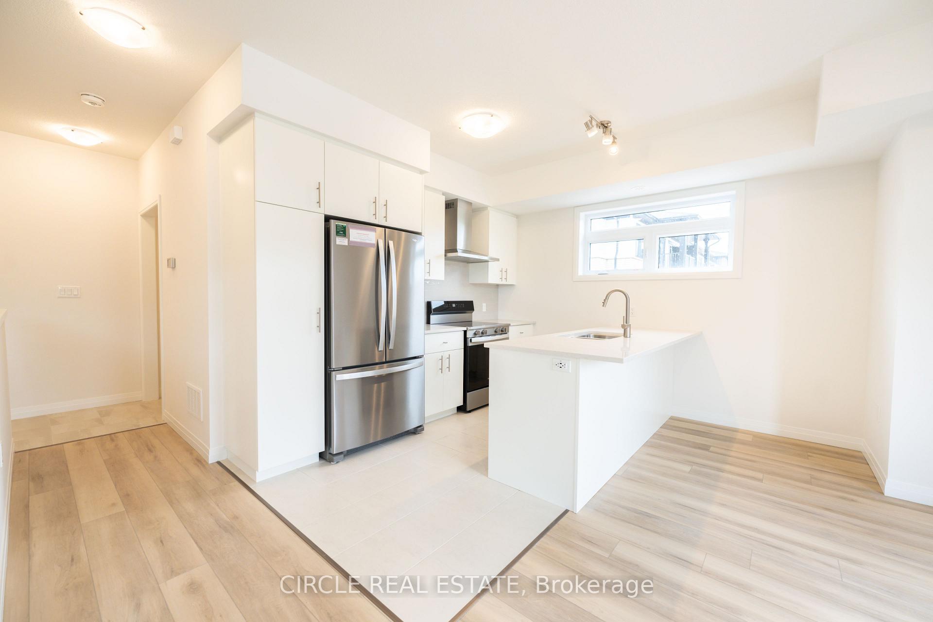 Photo 14 of 53 Thatcher Drive, Guelph, Kortright East — HOMEH