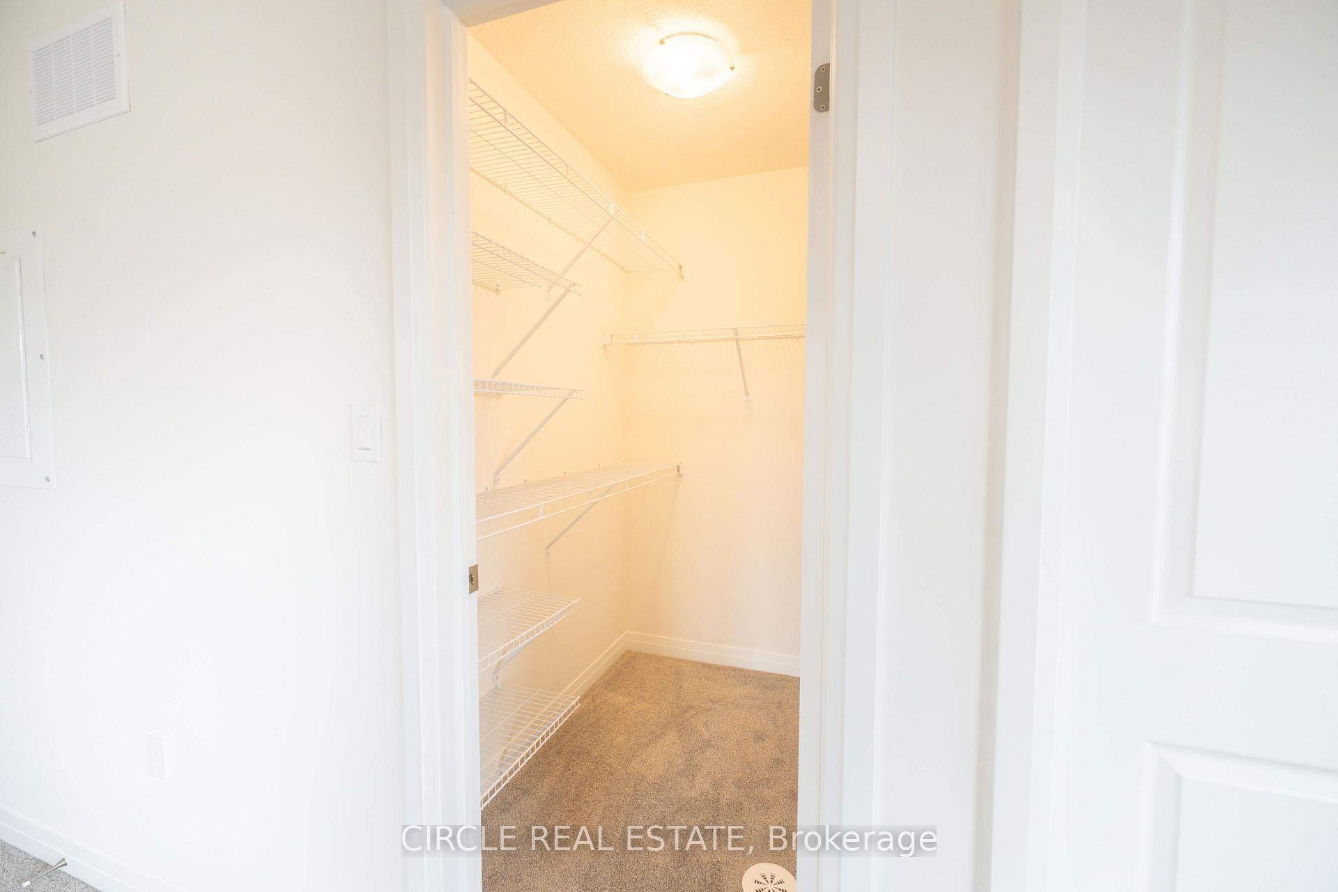 Photo 27 of 53 Thatcher Drive, Guelph, Kortright East — HOMEH