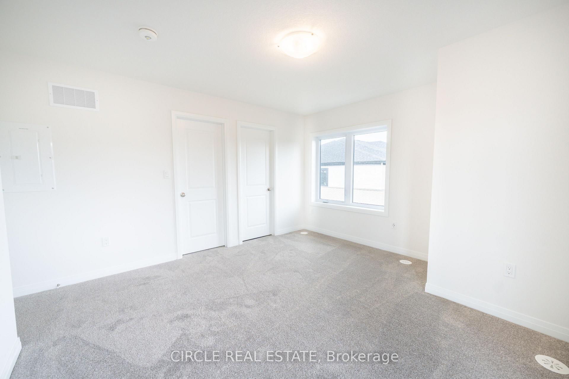 Photo 28 of 53 Thatcher Drive, Guelph, Kortright East — HOMEH