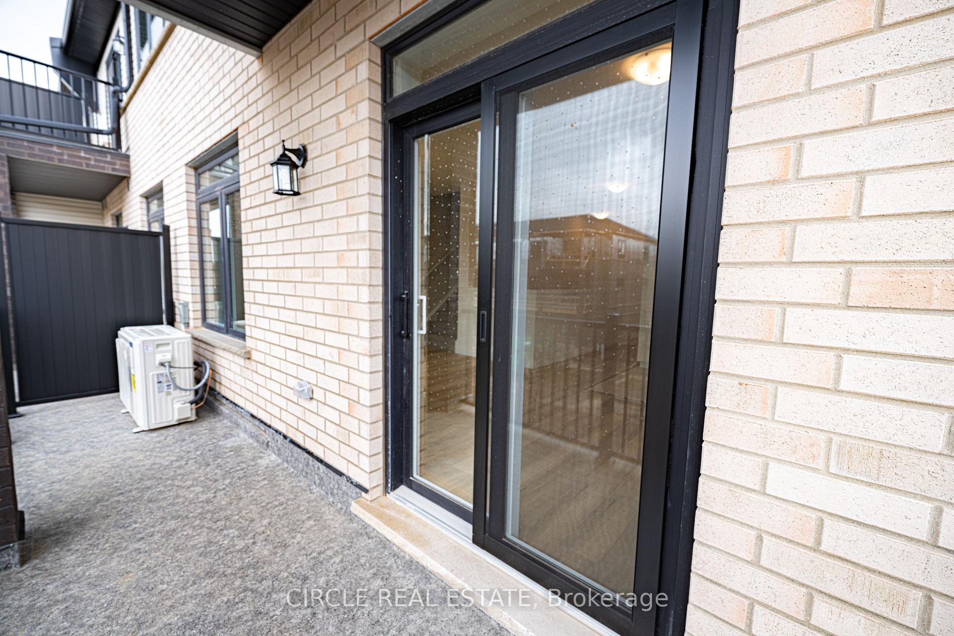 Photo 39 of 53 Thatcher Drive, Guelph, Kortright East — HOMEH