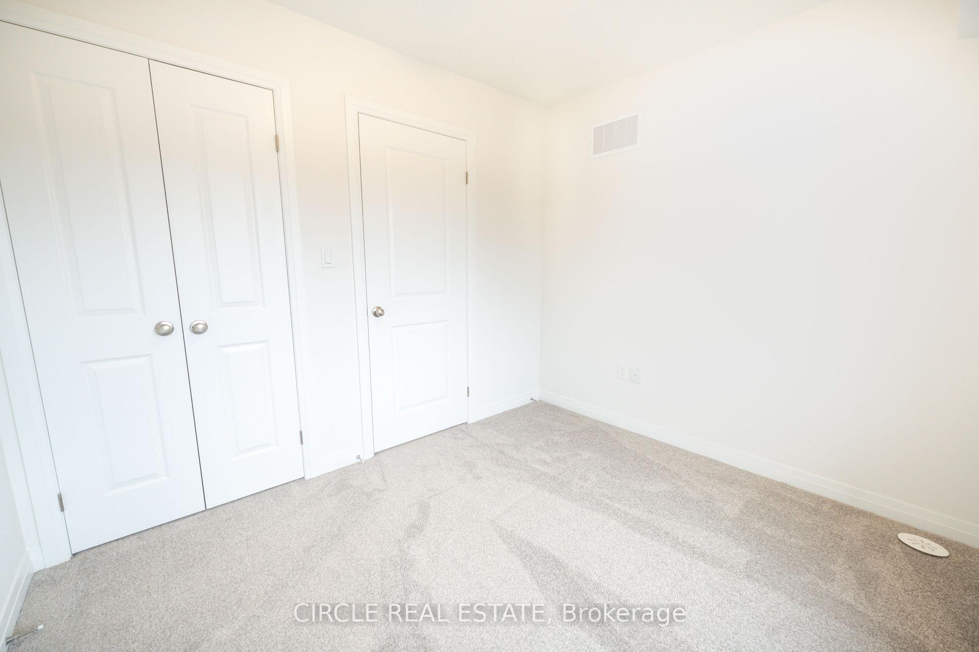 Photo 42 of 53 Thatcher Drive, Guelph, Kortright East — HOMEH