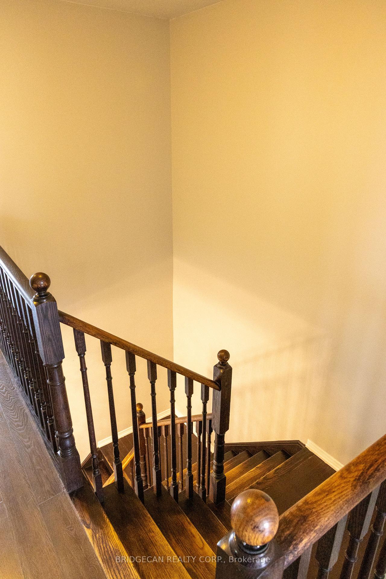 Photo 24 of 20 Gillespie Drive, Brantford, Empire South — HOMEH