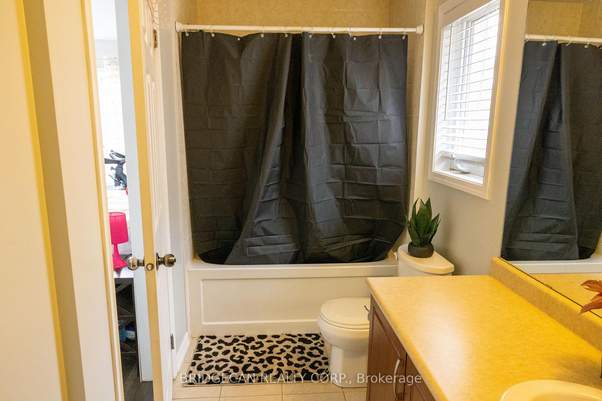 Photo 28 of 20 Gillespie Drive, Brantford, Empire South — HOMEH