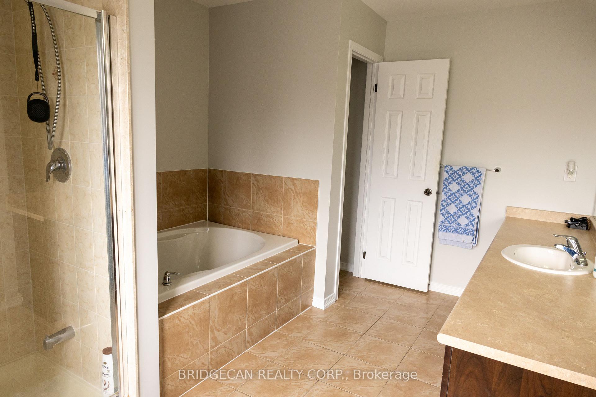 Photo 36 of 20 Gillespie Drive, Brantford, Empire South — HOMEH