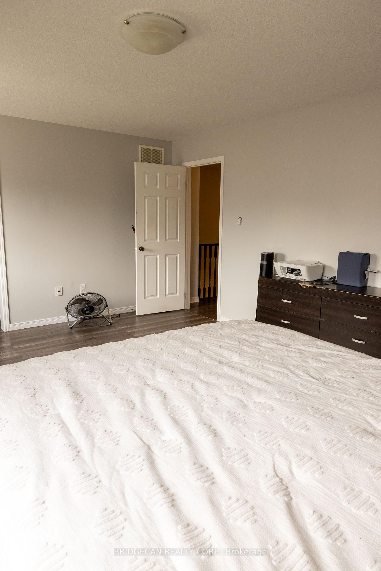 Photo 40 of 20 Gillespie Drive, Brantford, Empire South — HOMEH