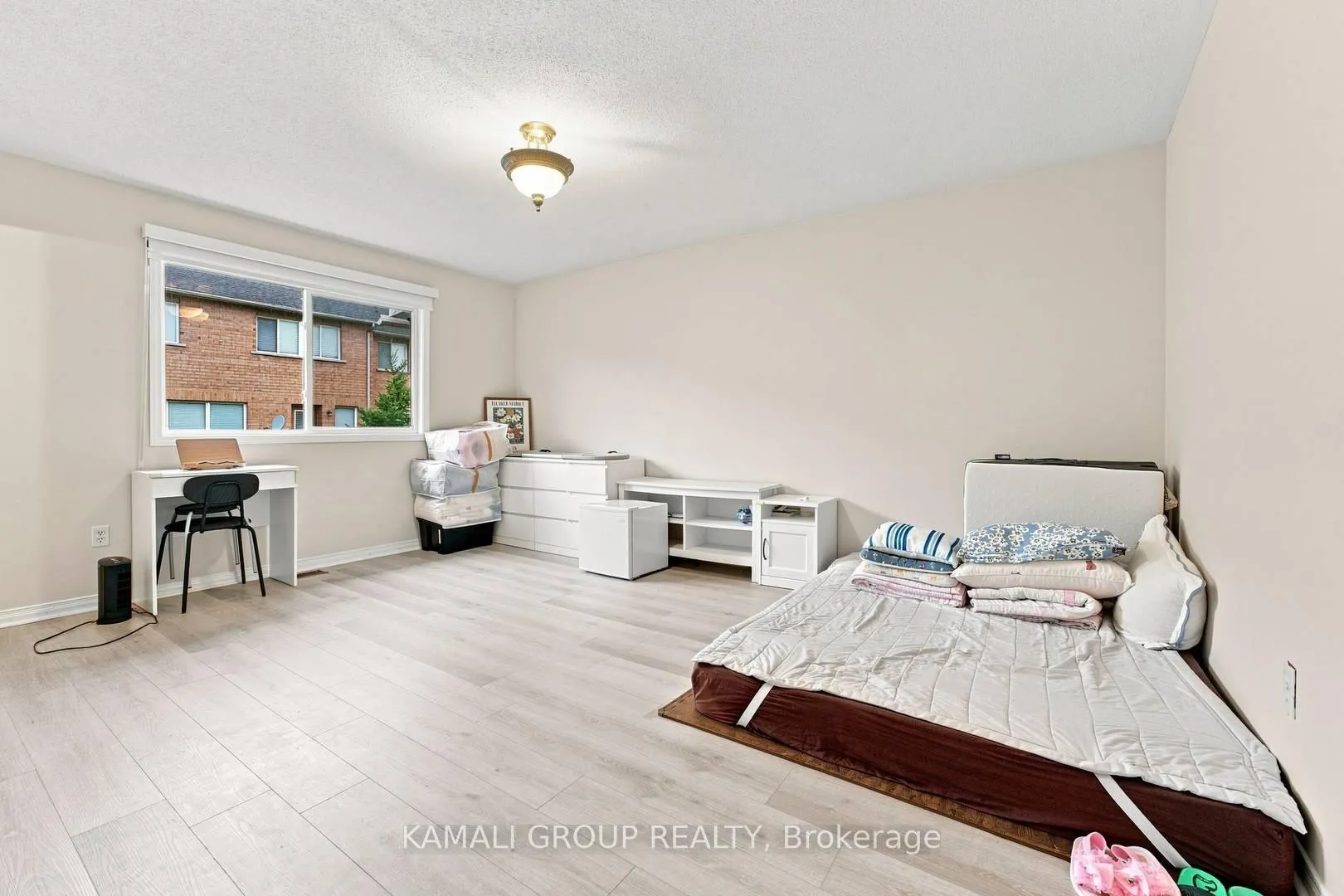 Photo 18 of 300 Flagstone Way, Newmarket, Woodland Hill — HOMEH