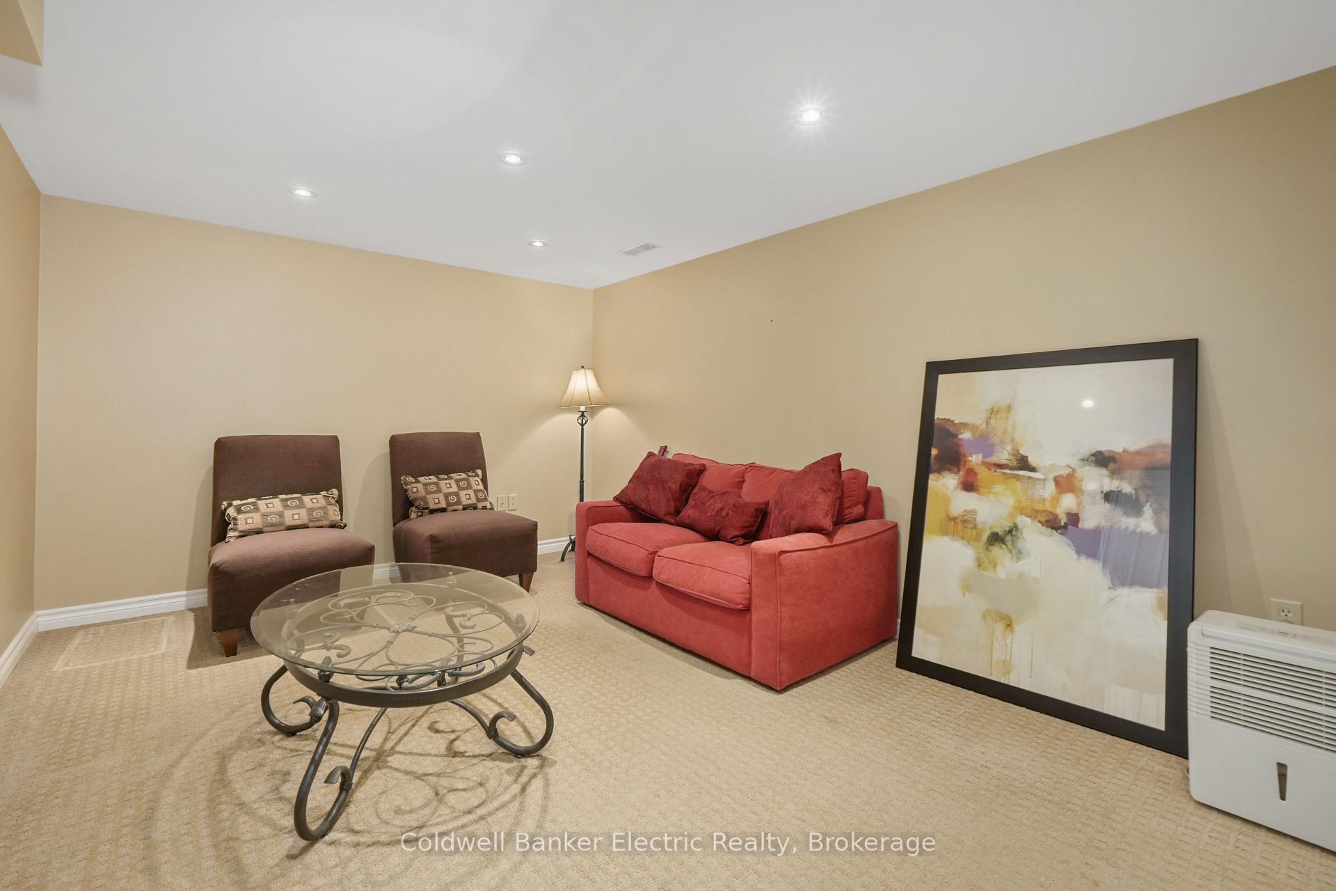 Photo 20 of 1219 Edmison Drive, Peterborough, Northcrest Ward 5 — HOMEH