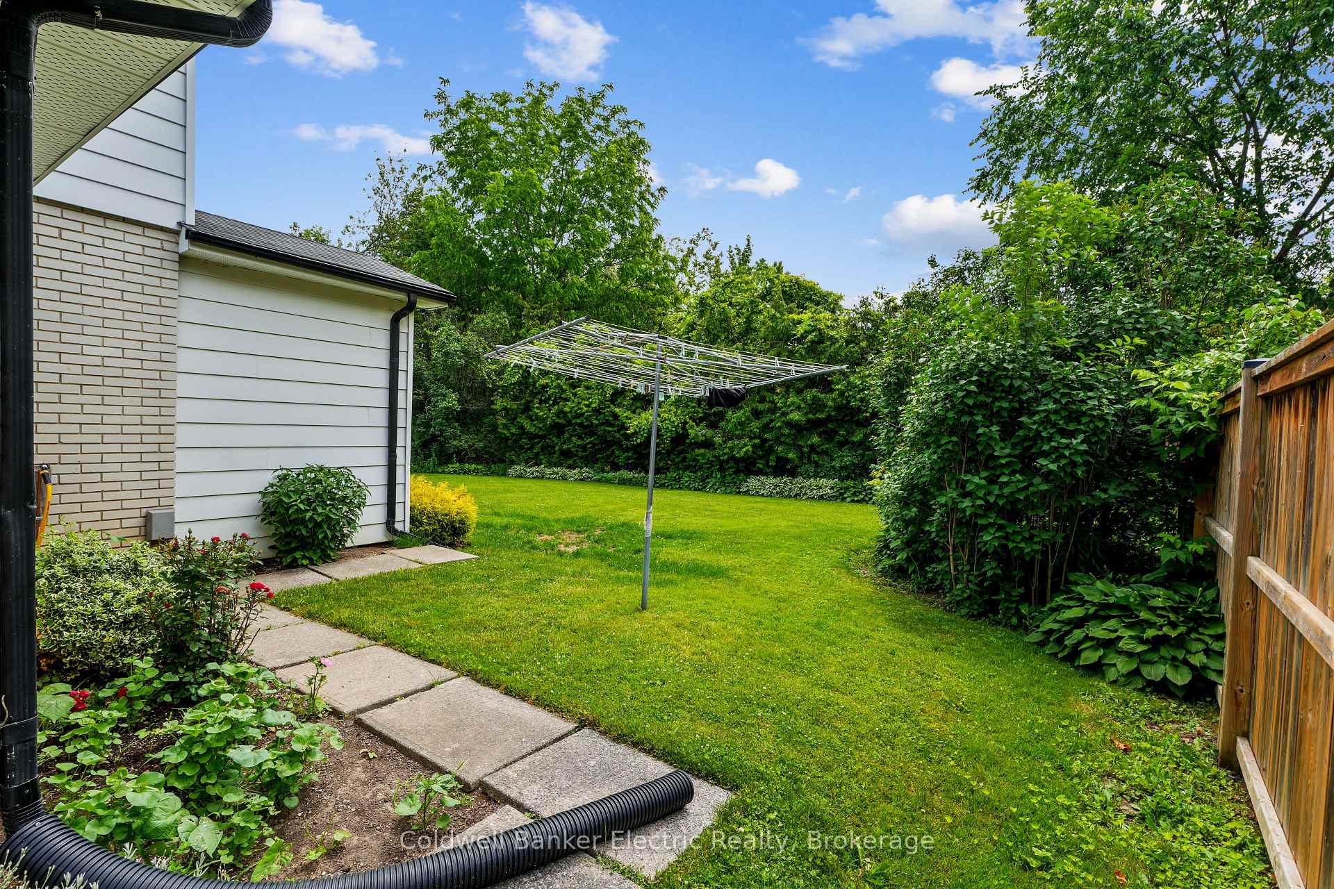 Photo 22 of 1219 Edmison Drive, Peterborough, Northcrest Ward 5 — HOMEH