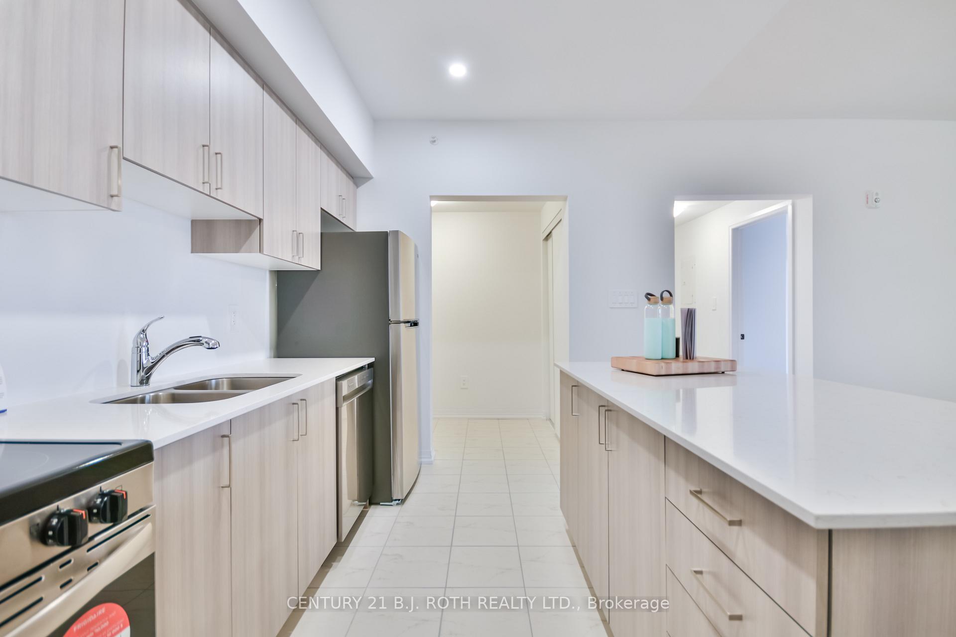 Photo 10 of Unit 605, 15 Kneeshaw Drive, Barrie, Rural Barrie Southeast — HOMEH