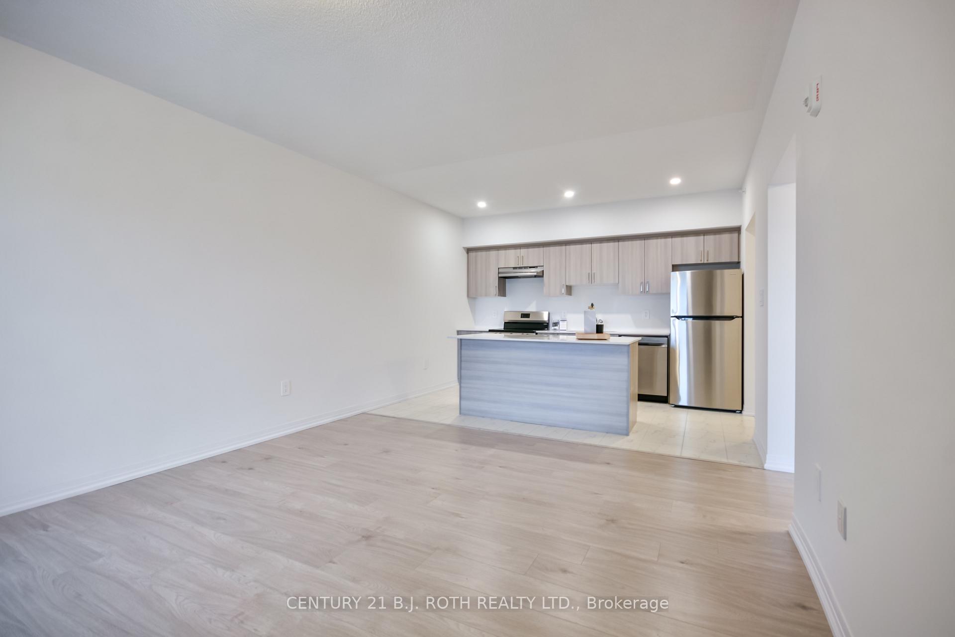 Photo 11 of Unit 605, 15 Kneeshaw Drive, Barrie, Rural Barrie Southeast — HOMEH