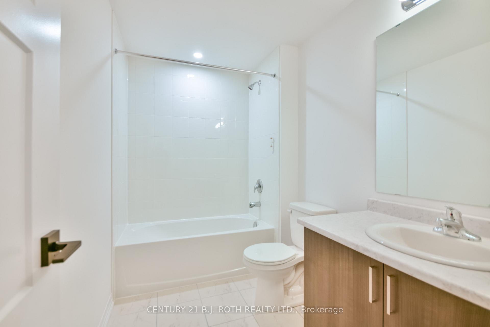 Photo 21 of Unit 605, 15 Kneeshaw Drive, Barrie, Rural Barrie Southeast — HOMEH