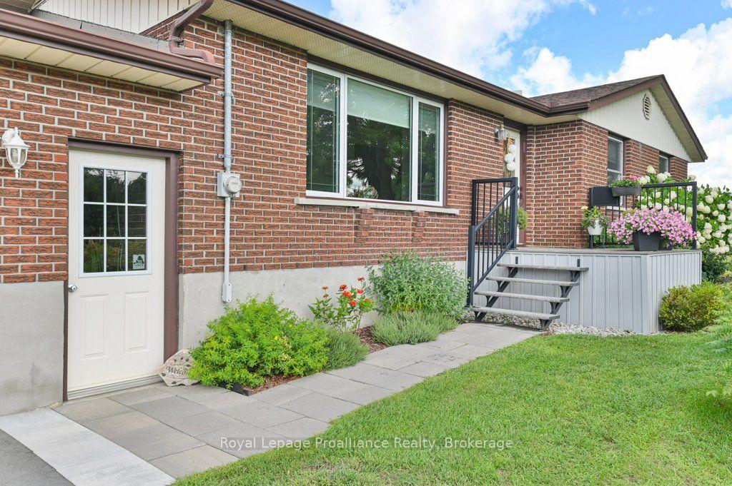 Photo 4 of 478 Frankford Road, Quinte West, Sidney Ward — HOMEH