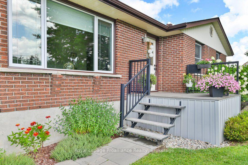 Photo 5 of 478 Frankford Road, Quinte West, Sidney Ward — HOMEH