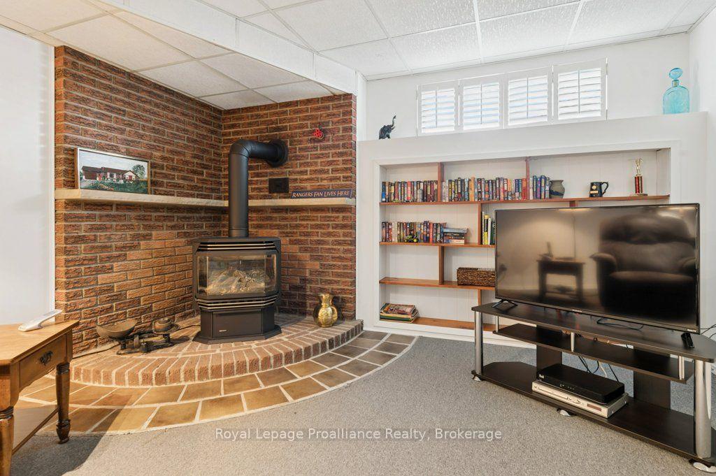 Photo 27 of 478 Frankford Road, Quinte West, Sidney Ward — HOMEH