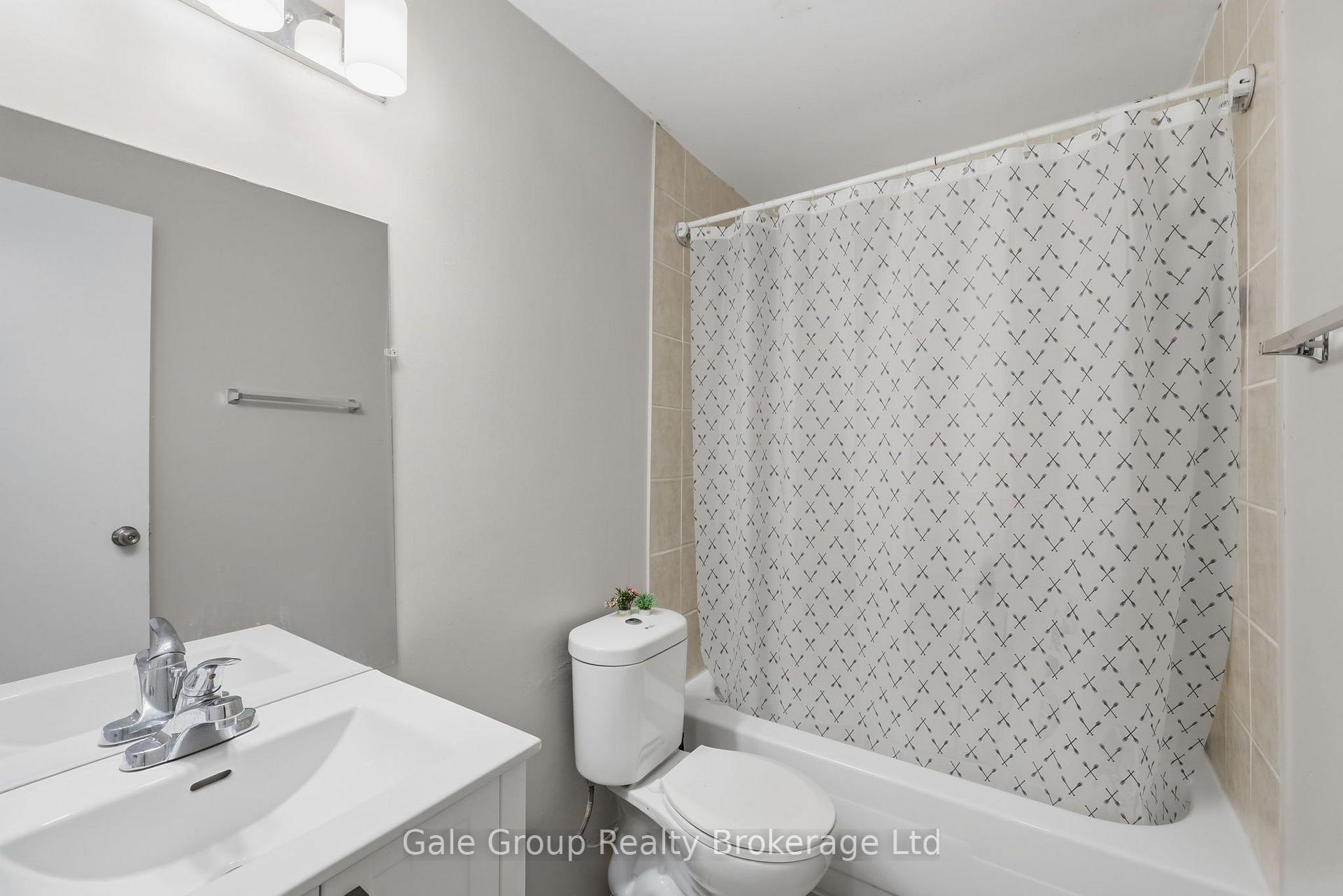 Photo 17 of Unit 814, 750 Kipps Lane, London, East A — HOMEH