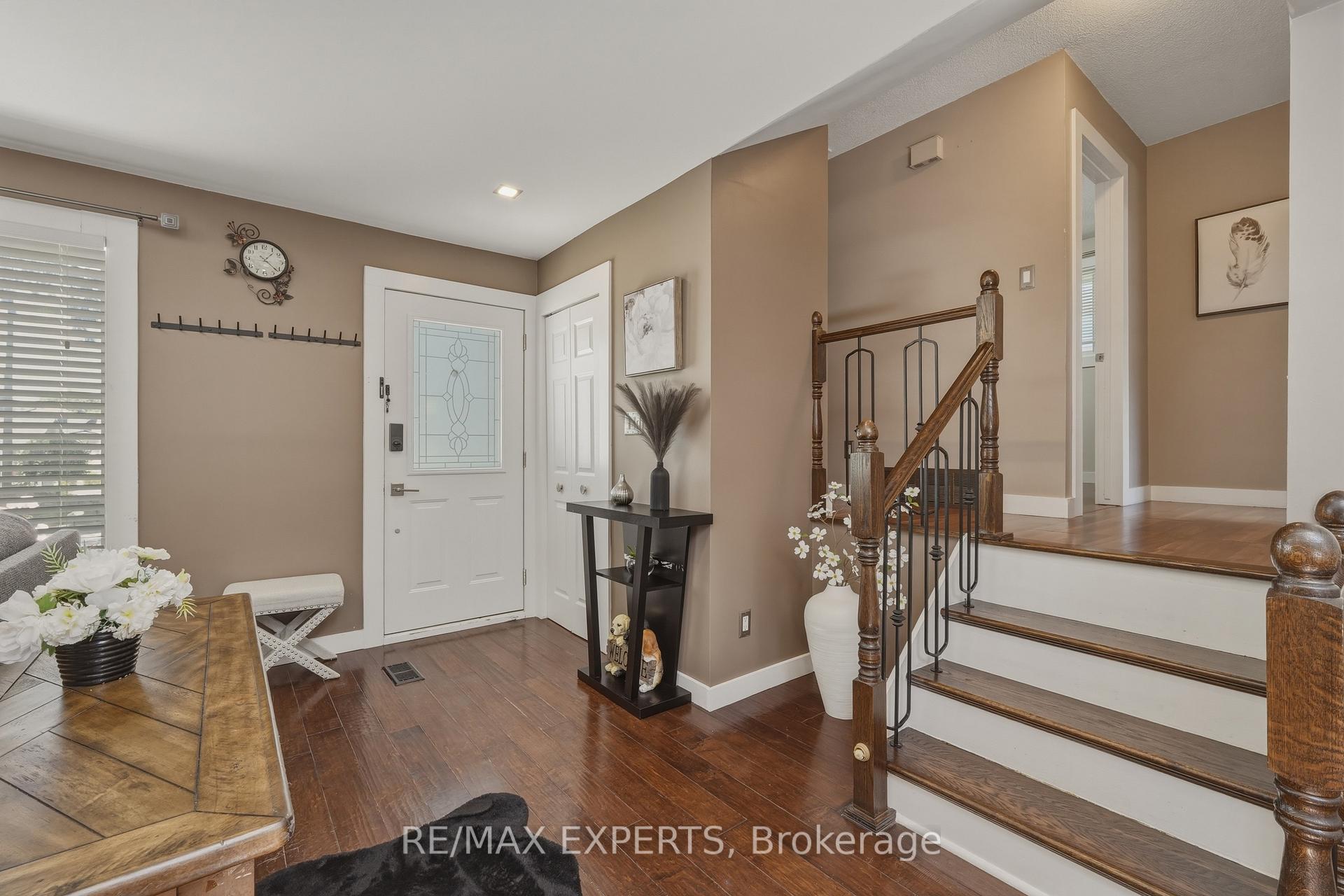 Photo 5 of 7142 Rosseau Place, Niagara Falls, Casey — HOMEH