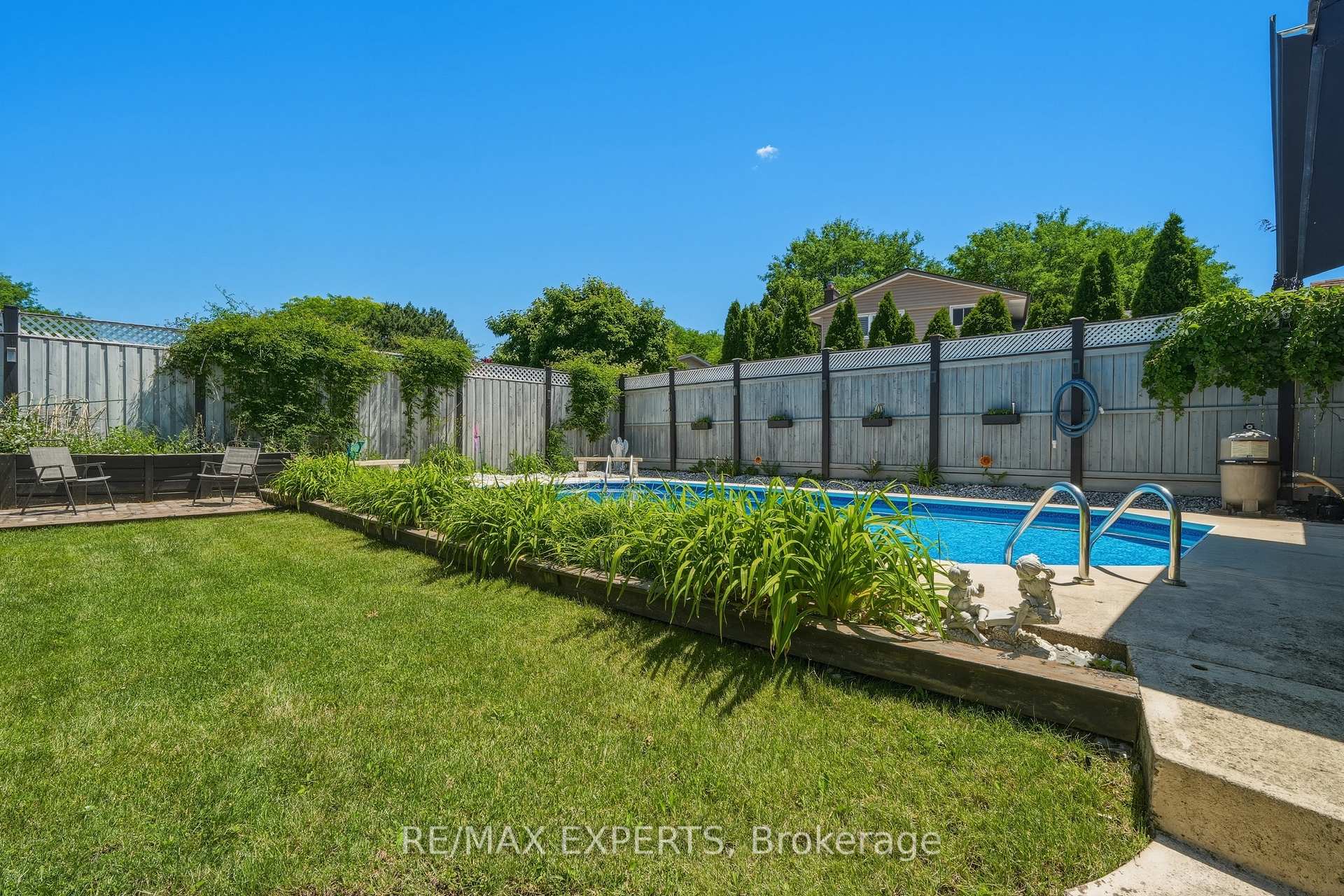 Photo 38 of 7142 Rosseau Place, Niagara Falls, Casey — HOMEH