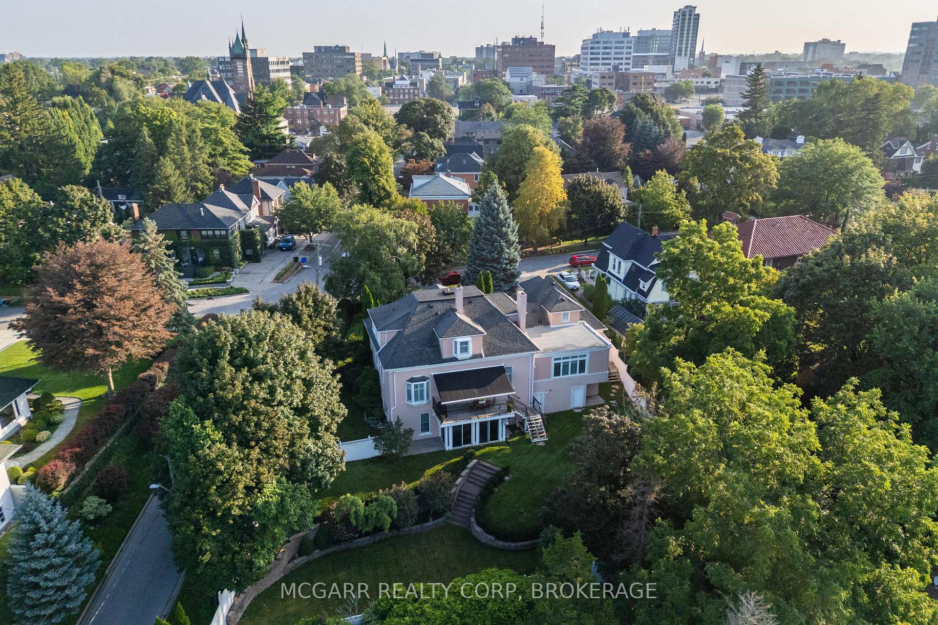 Photo 3 of 39 Yates Street, St. Catharines, Downtown — HOMEH