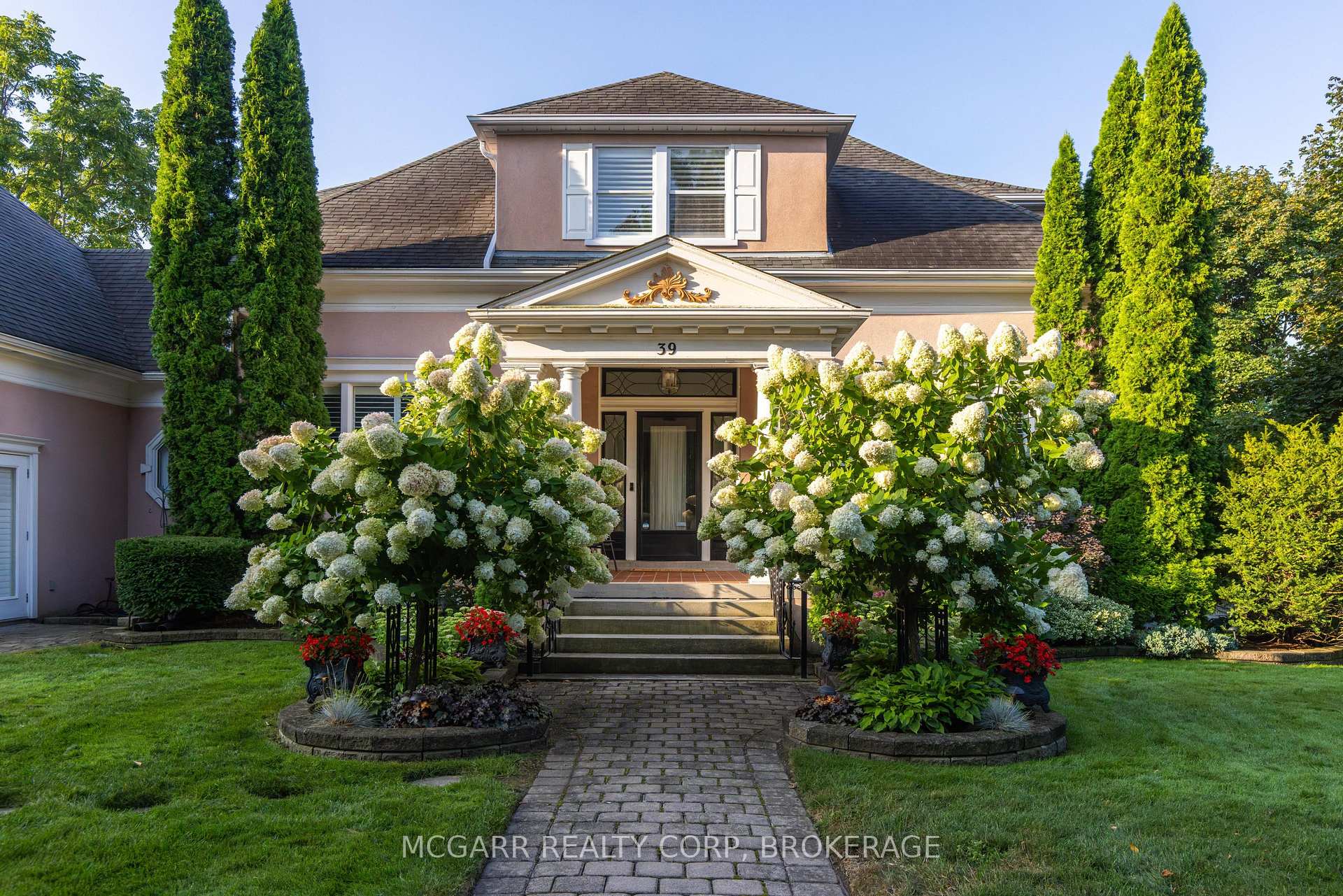 Photo 7 of 39 Yates Street, St. Catharines, Downtown — HOMEH