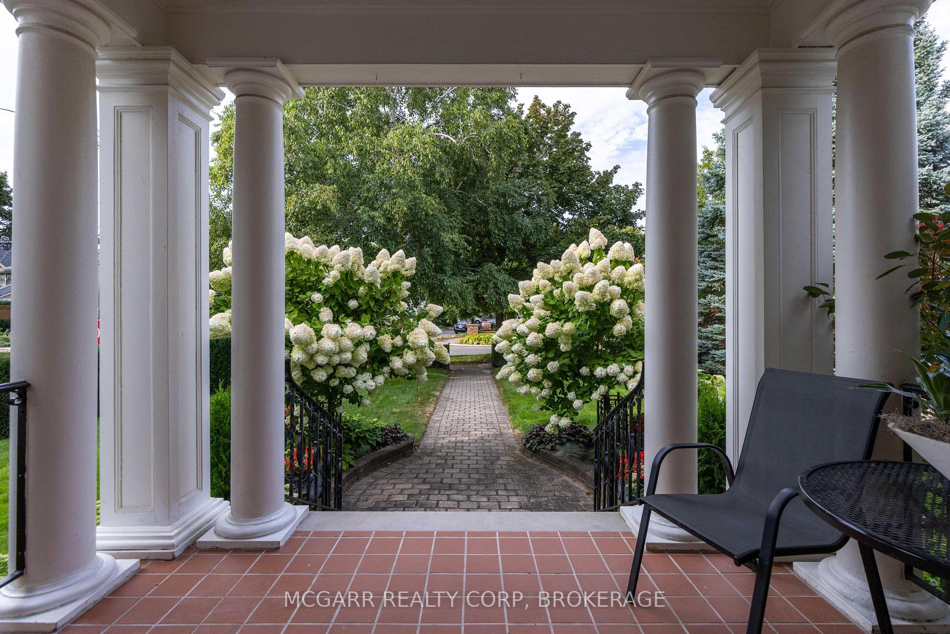 Photo 8 of 39 Yates Street, St. Catharines, Downtown — HOMEH