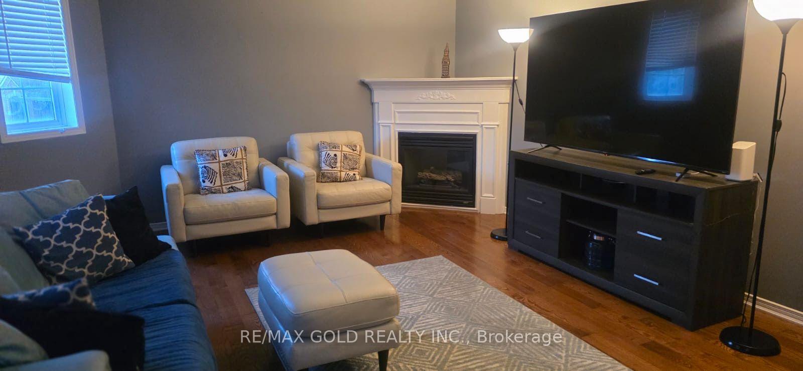 Photo 26 of 57 River Rock Crescent, Brampton, Fletcher's Meadow — HOMEH