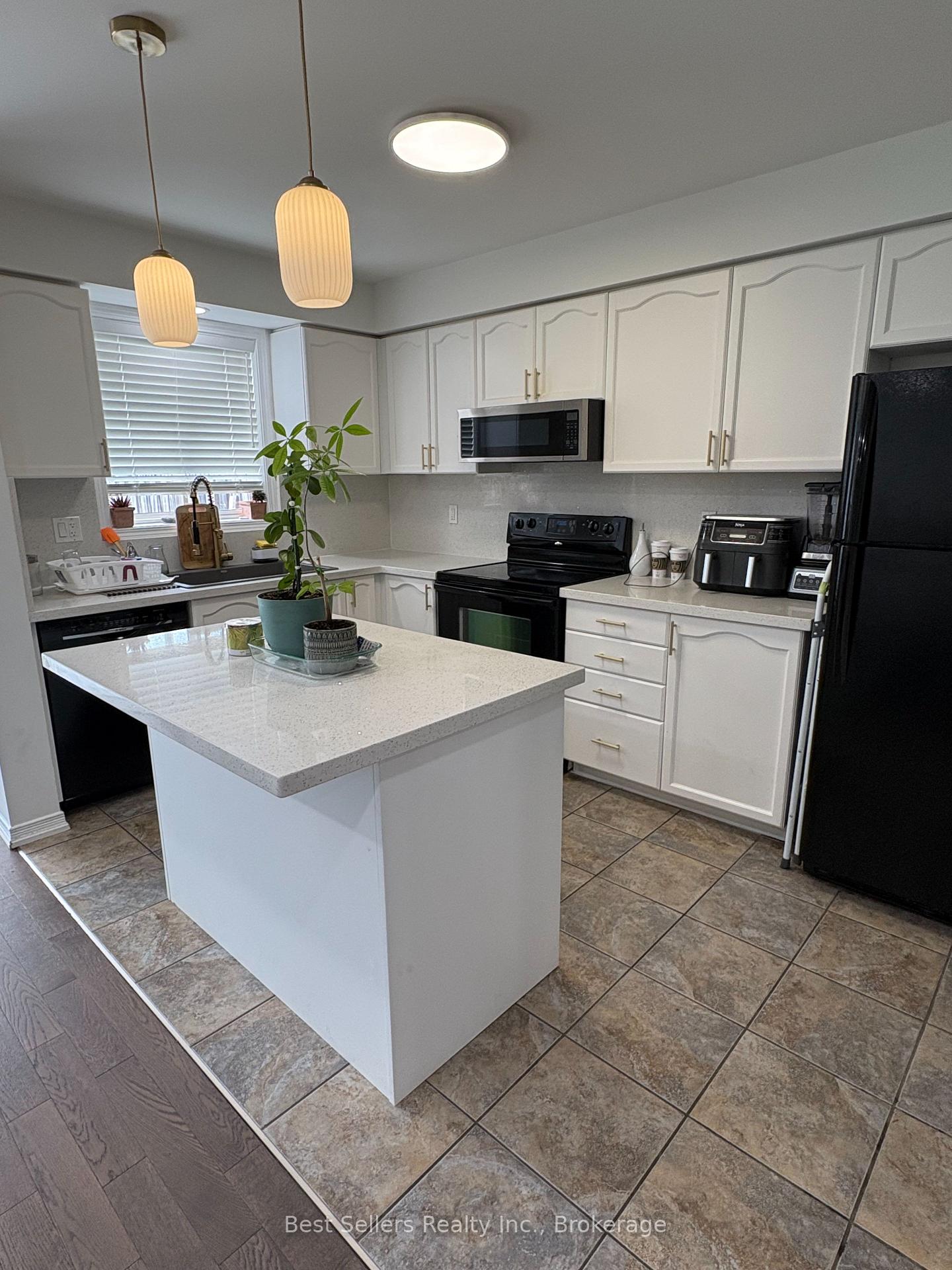 Photo 11 of 1269 Coleman Crescent, Innisfil, Alcona — HOMEH