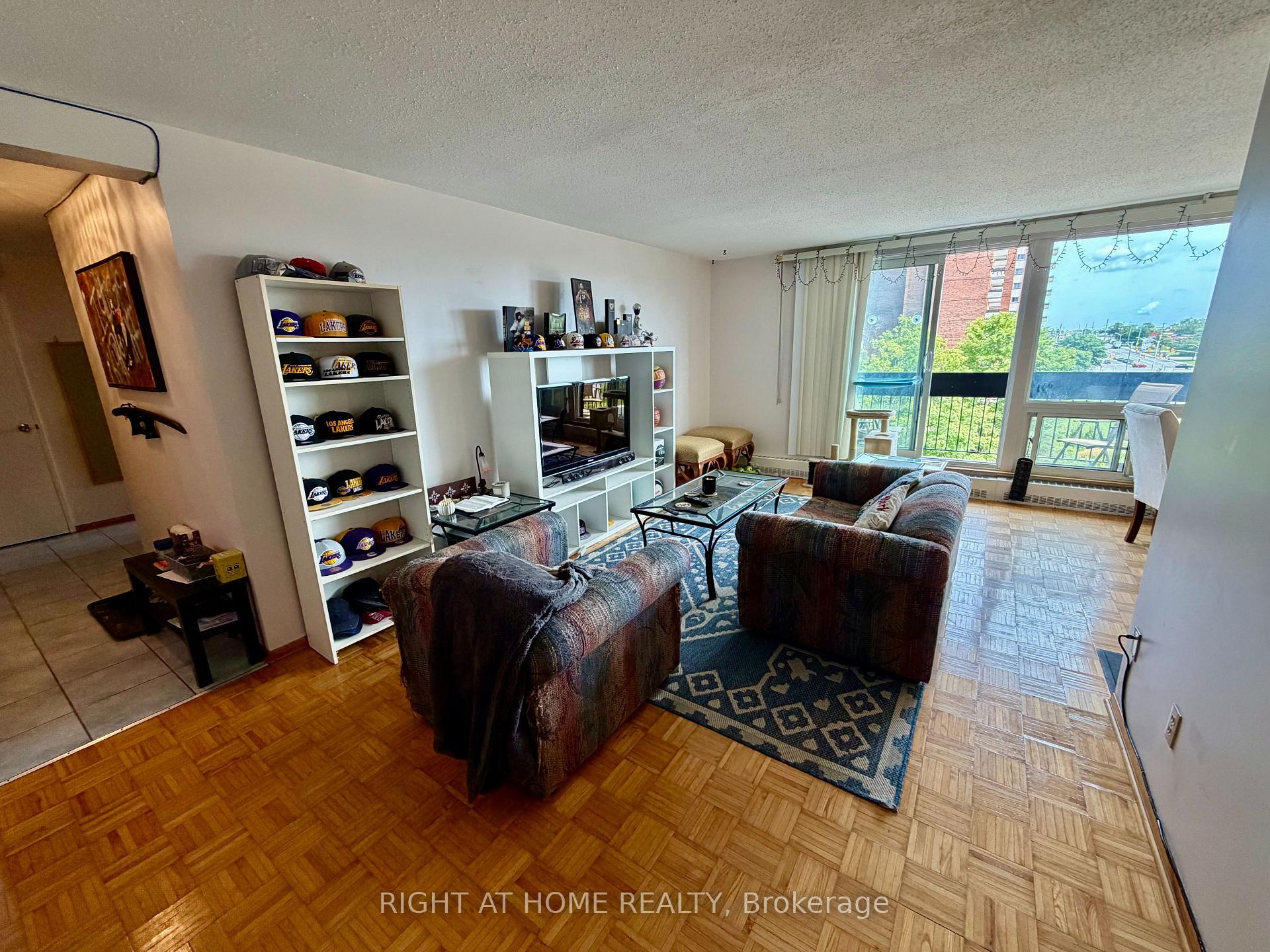 Photo 4 of Unit 601, 1505 Baseline Road, Ottawa, Copeland Park — HOMEH