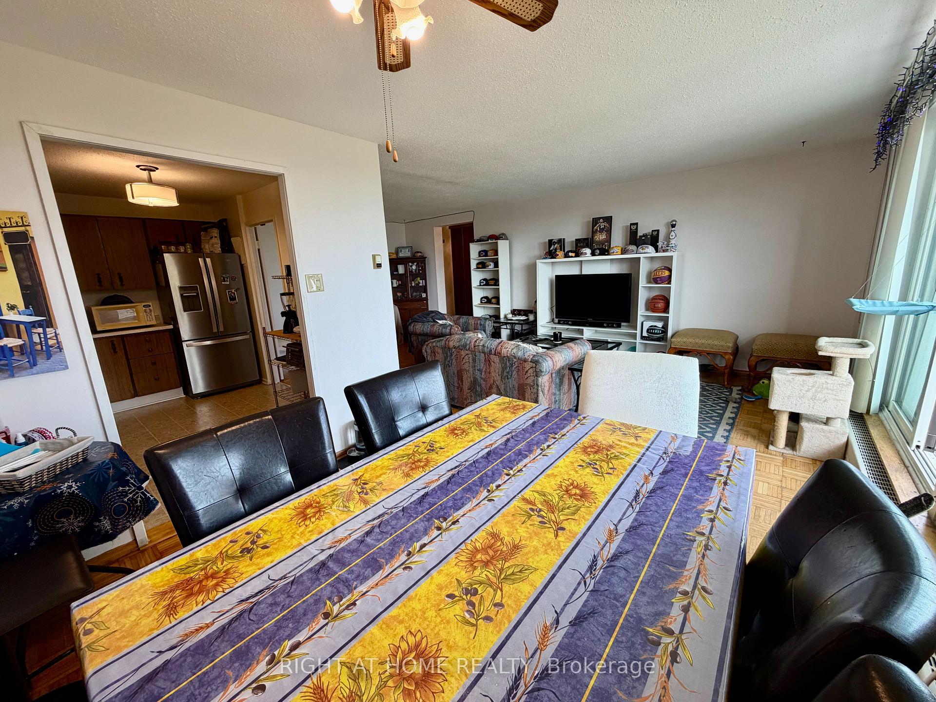 Photo 7 of Unit 601, 1505 Baseline Road, Ottawa, Copeland Park — HOMEH
