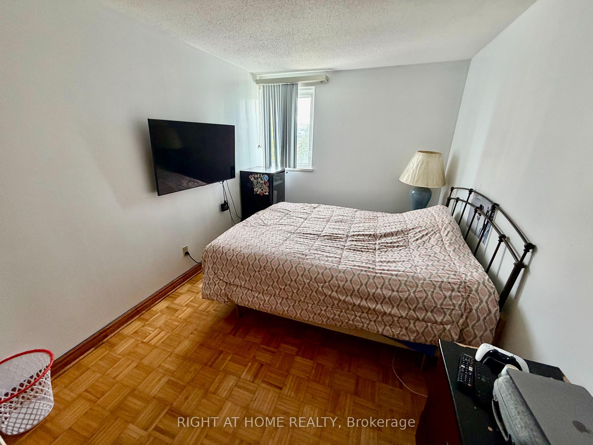 Photo 10 of Unit 601, 1505 Baseline Road, Ottawa, Copeland Park — HOMEH