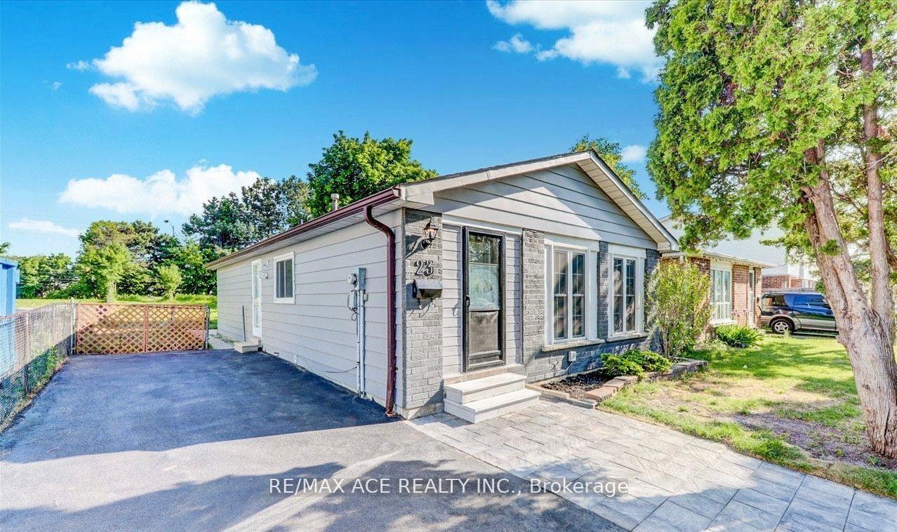 Photo 1 of Unit Bsmt, 23 Gemshaw Crescent, Scarborough, Malvern — HOMEH