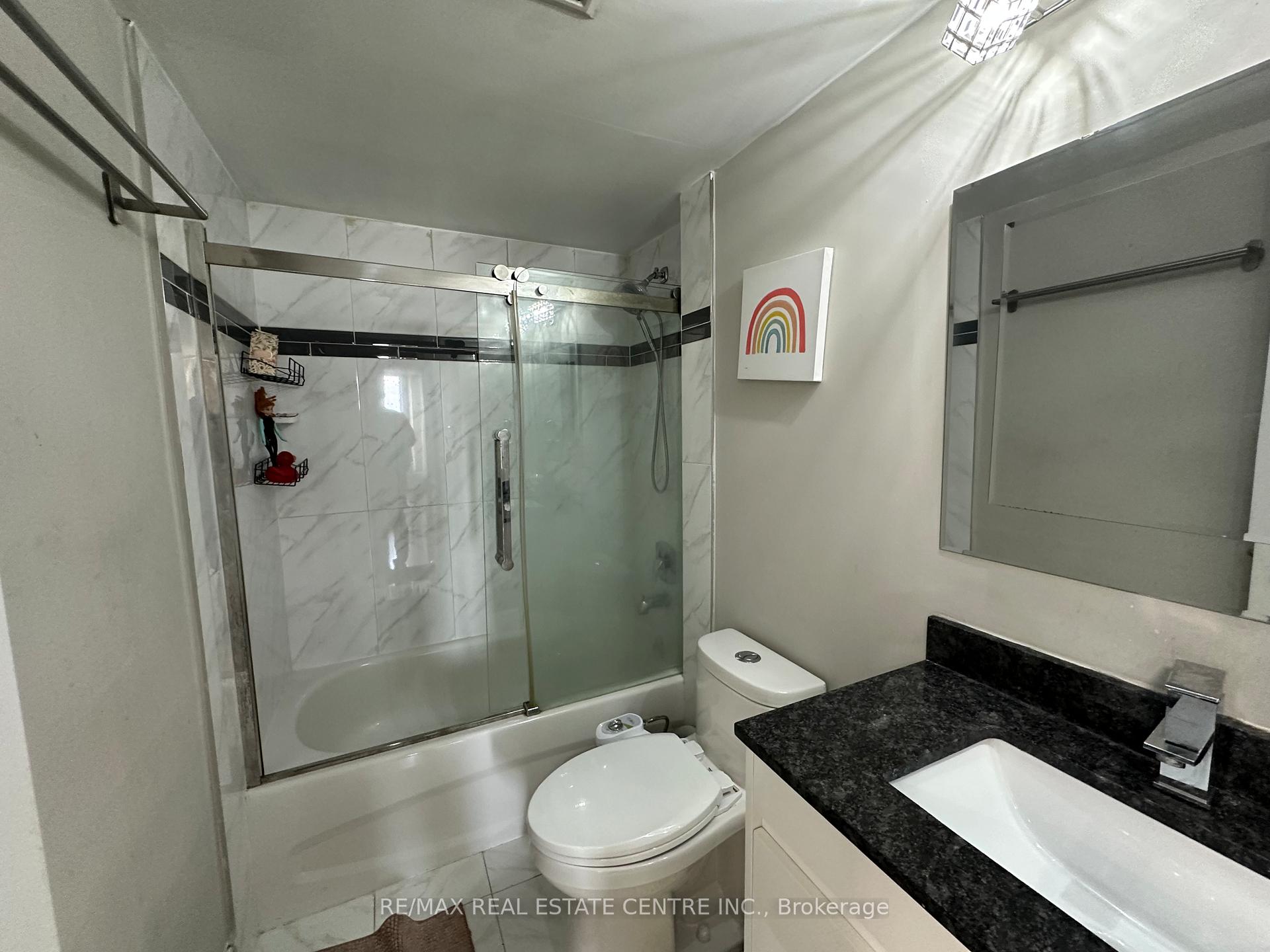 Photo 11 of Unit 912, 155 Hillcrest Avenue, Mississauga, Cooksville — HOMEH