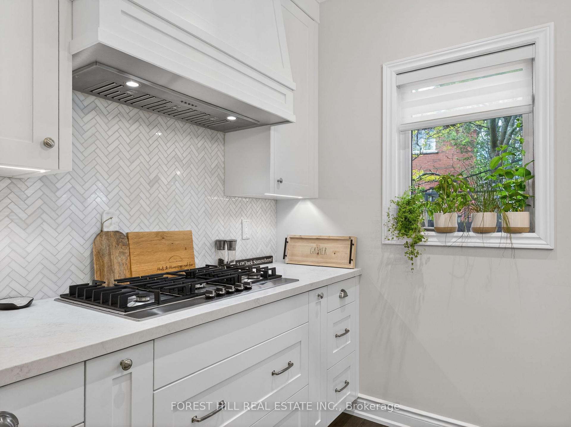 Photo 10 of 120 Sandwood Drive, Vaughan, Patterson — HOMEH