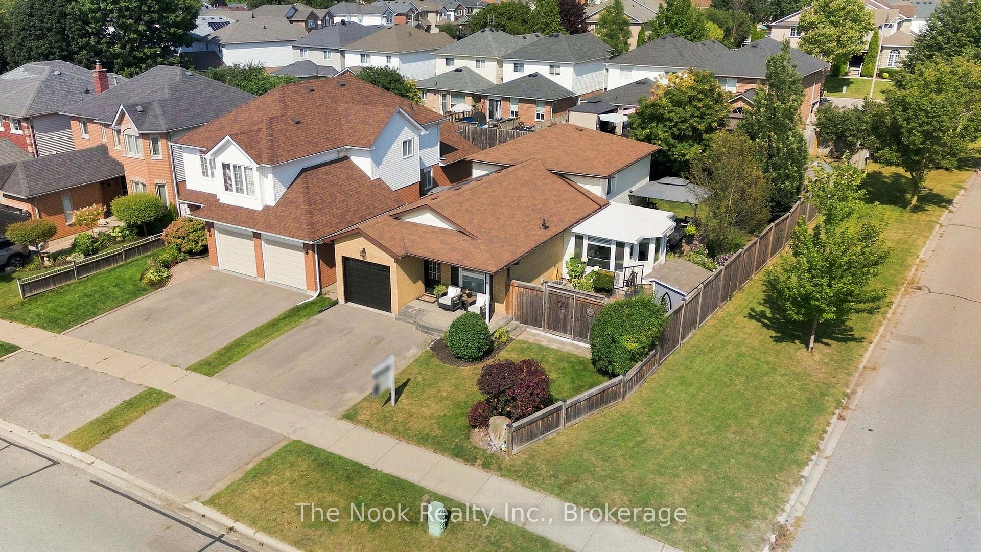 Photo 4 of 49 Granville Drive, Clarington, Courtice — HOMEH