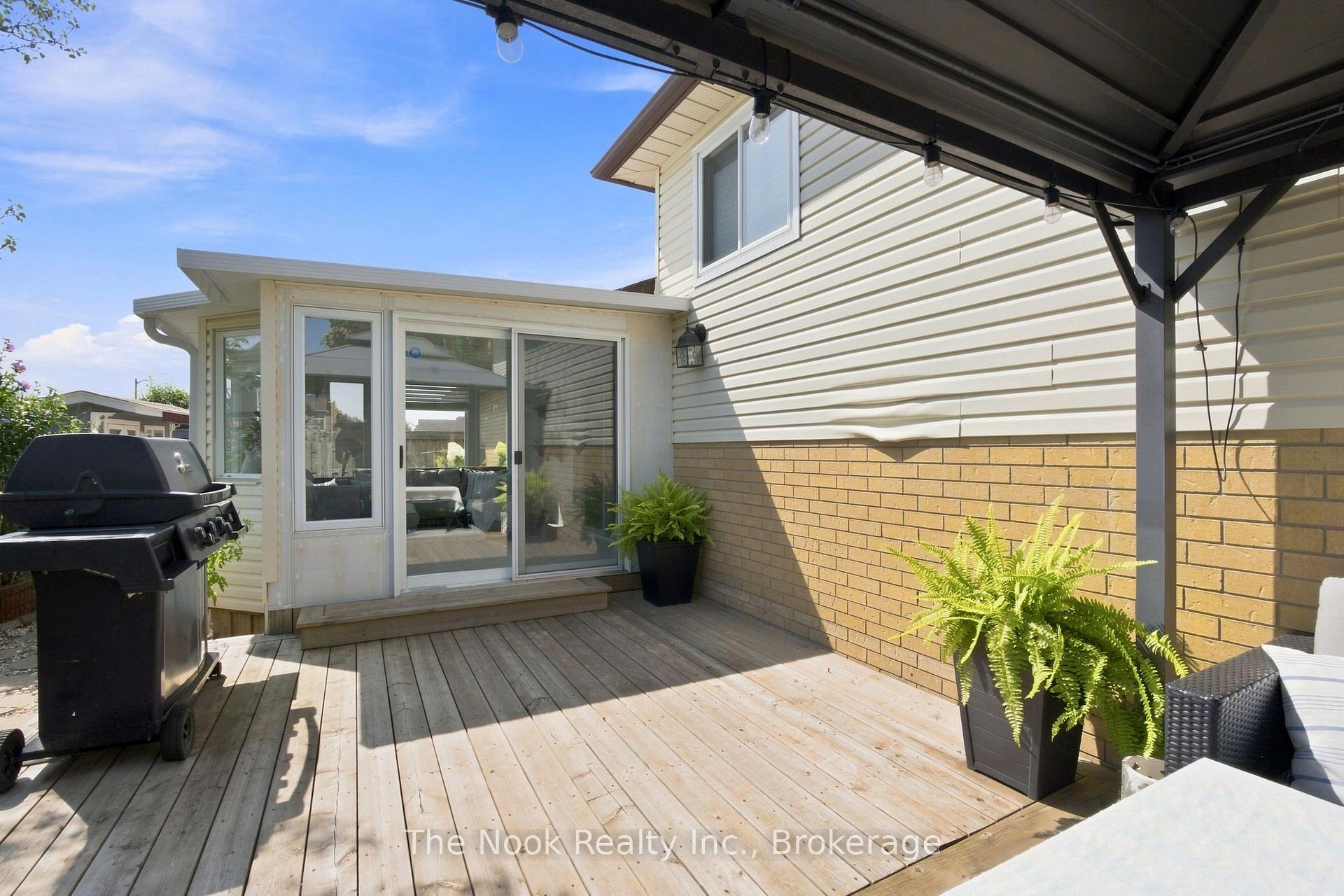 Photo 22 of 49 Granville Drive, Clarington, Courtice — HOMEH