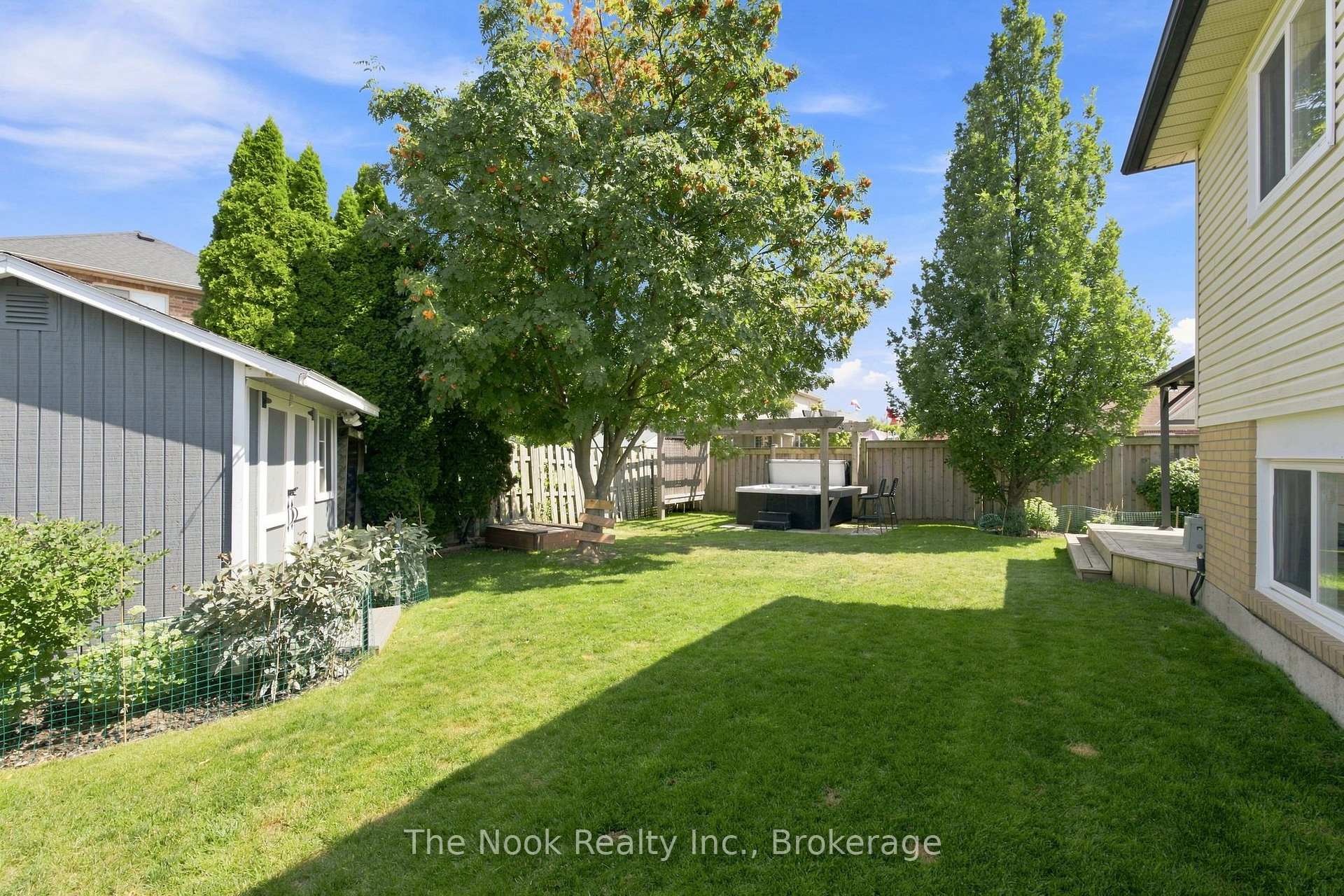 Photo 27 of 49 Granville Drive, Clarington, Courtice — HOMEH
